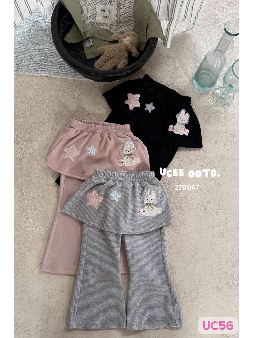 UC56 - Quần ống loe liền váy đính sao và thỏ 3 màu đen hồng xám hãng UCEE 276067 (Sz90-130)