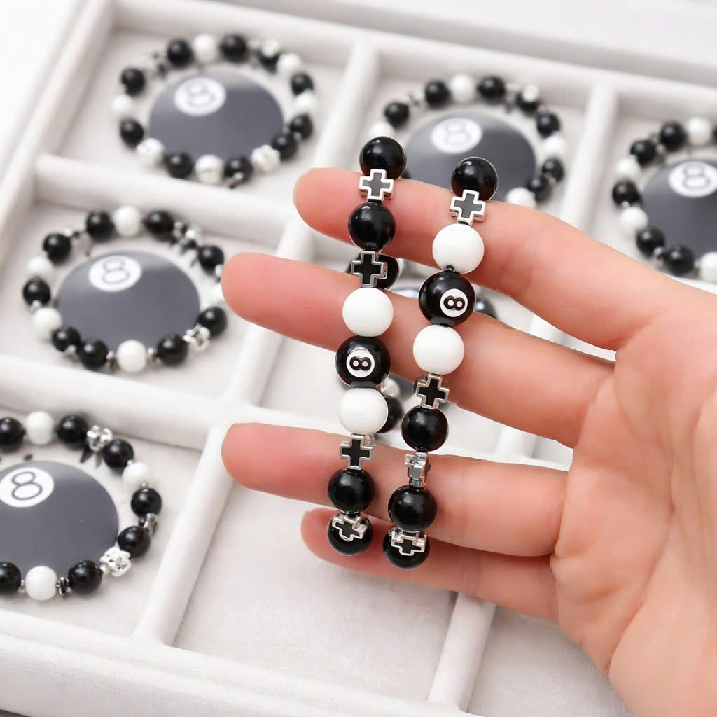 Vòng tay đá đen trắng xen kẽ charm thánh giá_thumbnail_2