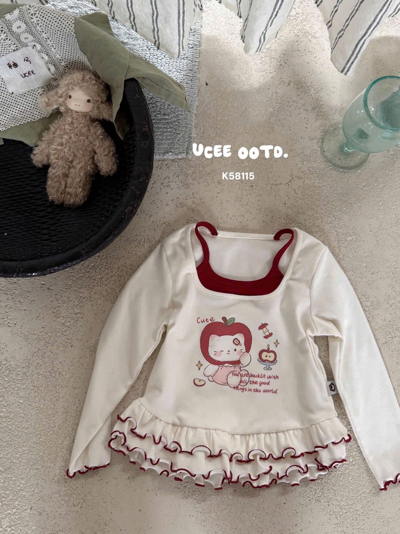 UC10 - Áo thu dài tay gấu bèo hoạ tiết đỏ UCEE_thumbnail_0