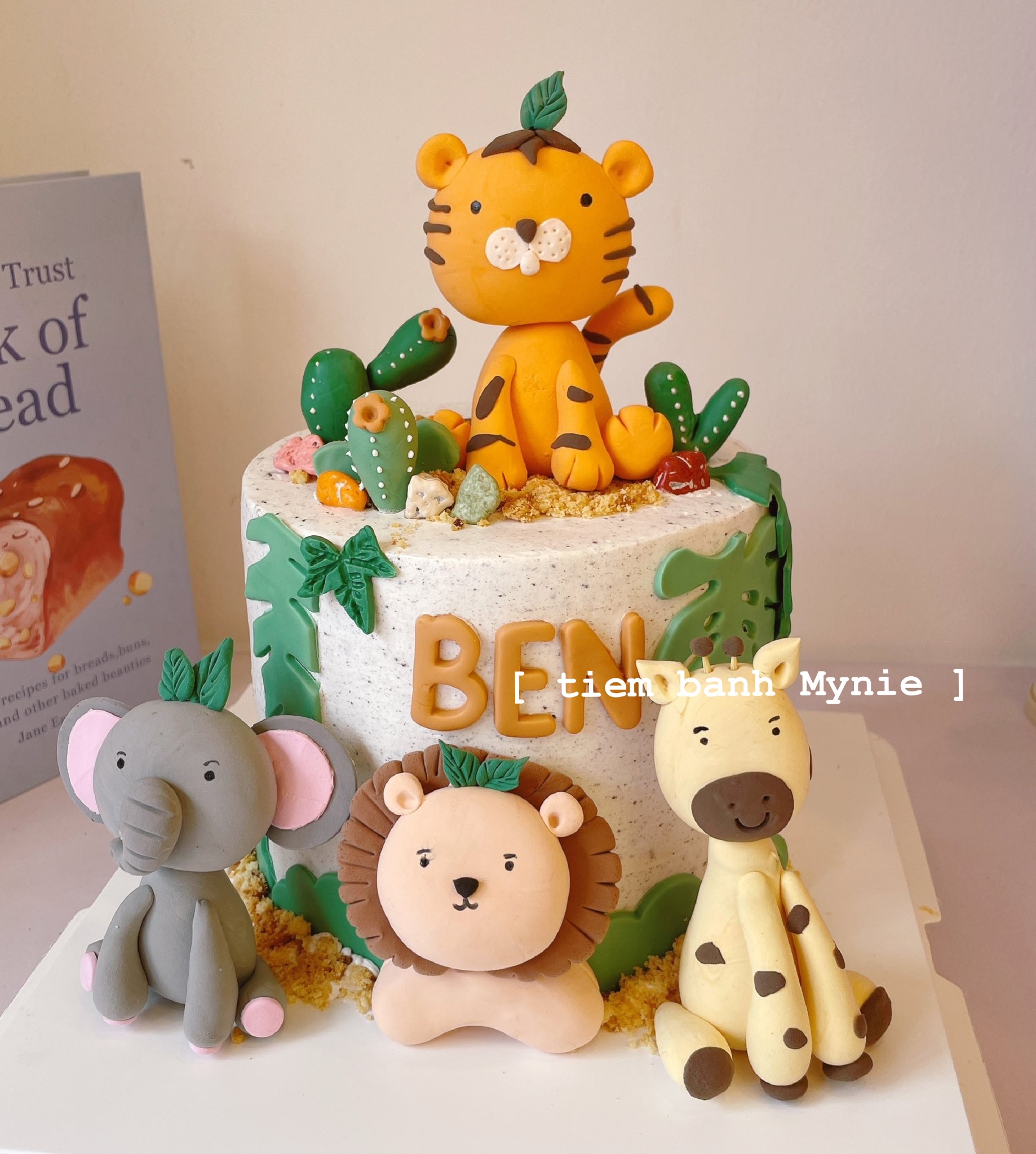 Bánh cho bé trai chủ đề thú ngộ nghĩnh