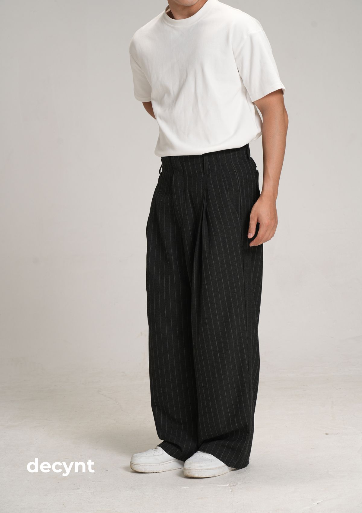 decynt Pants 03 - Quần suông xếp lý trên dưới chất liệu jean rủ thoáng mát_thumbnail_3