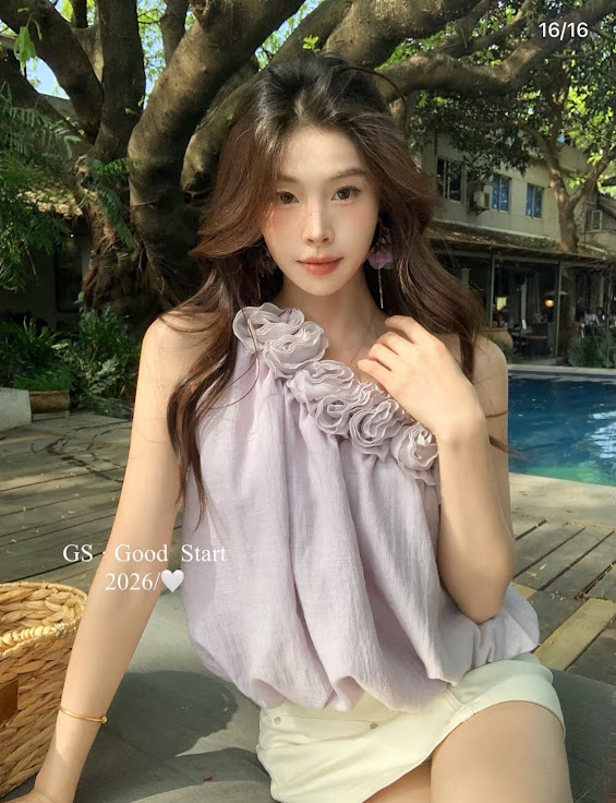 Lucas - Áo voan lệch vai viền hoa nổi cổ áo, dáng xòe boom_thumbnail_6