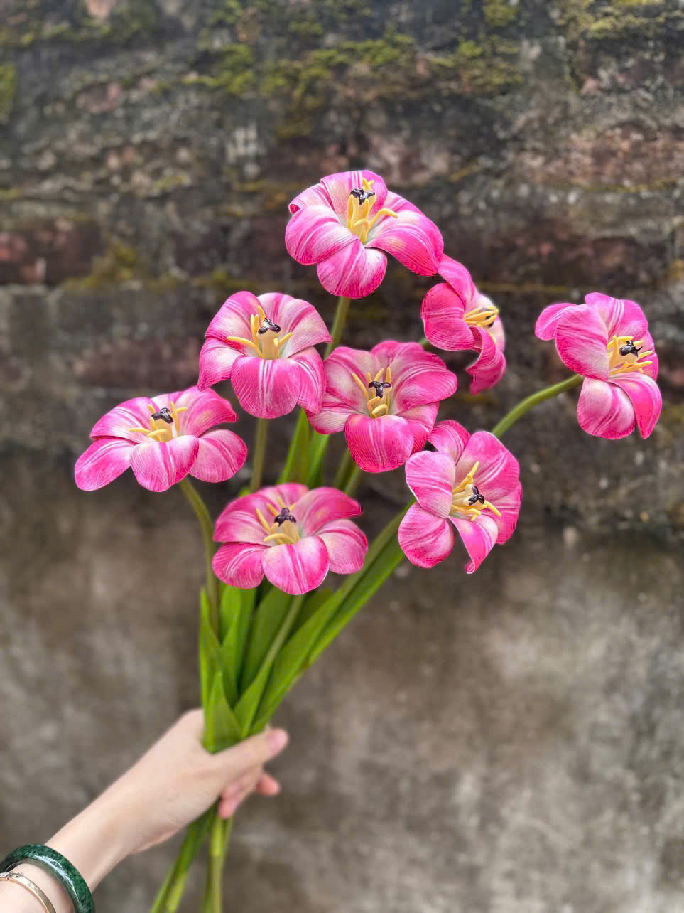 Hoa Tulip Nở Hoa Lụa Cao Cấp Trang Trí Không Gian Hiện Đại Bền Đẹp Không Cần Chăm Sóc_thumbnail_4
