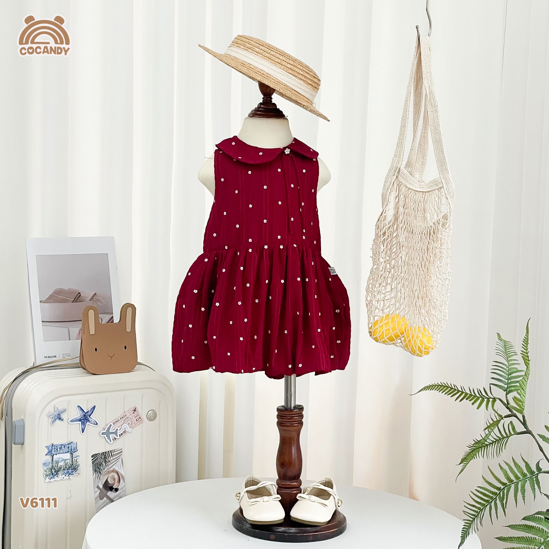 Váy cộc ĐỎ sát nách họa tiết hoa nhí trắng cổ nơ