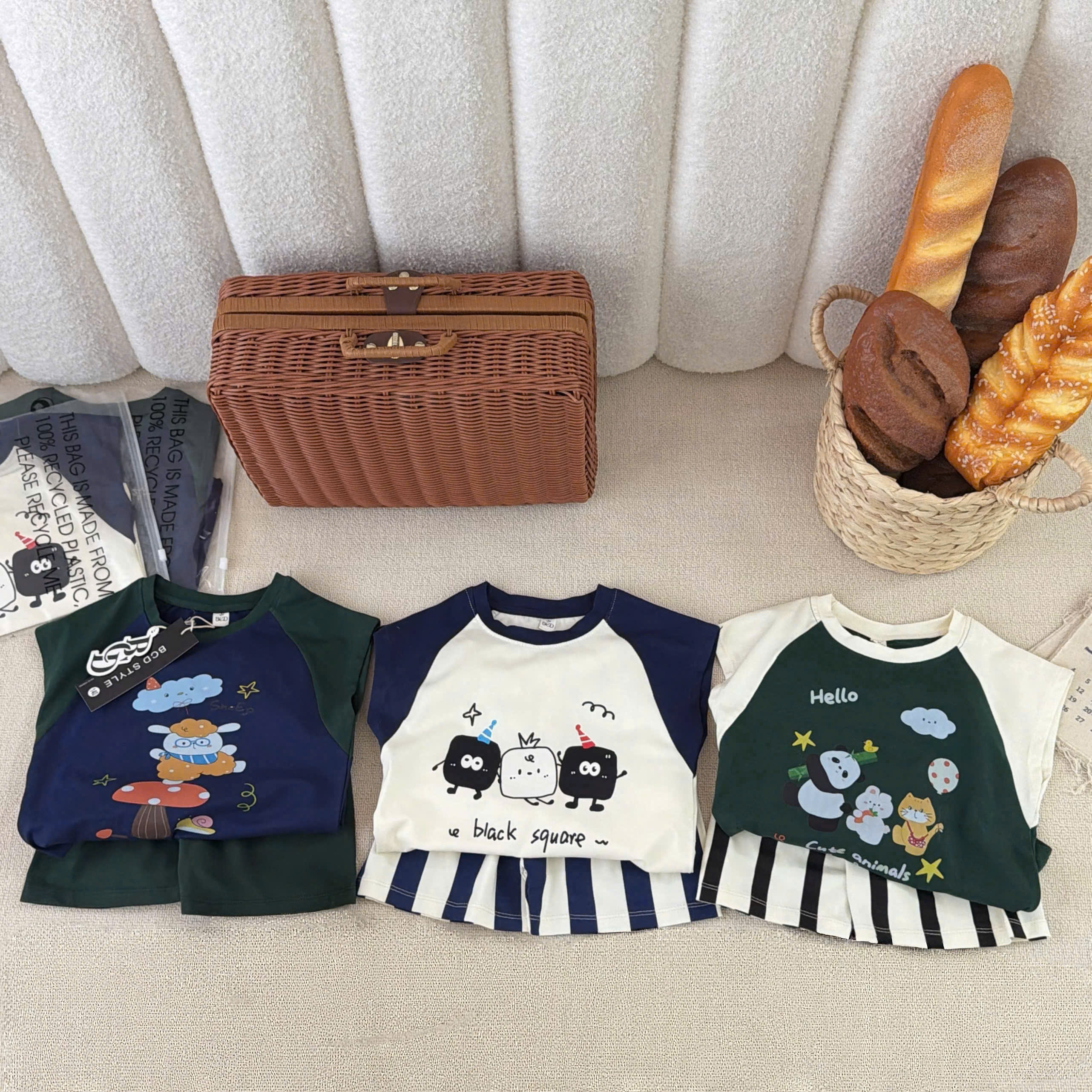 D76 SET 3 BỘ TAY HẾN GẤU TRÚC HELLO - A100.389