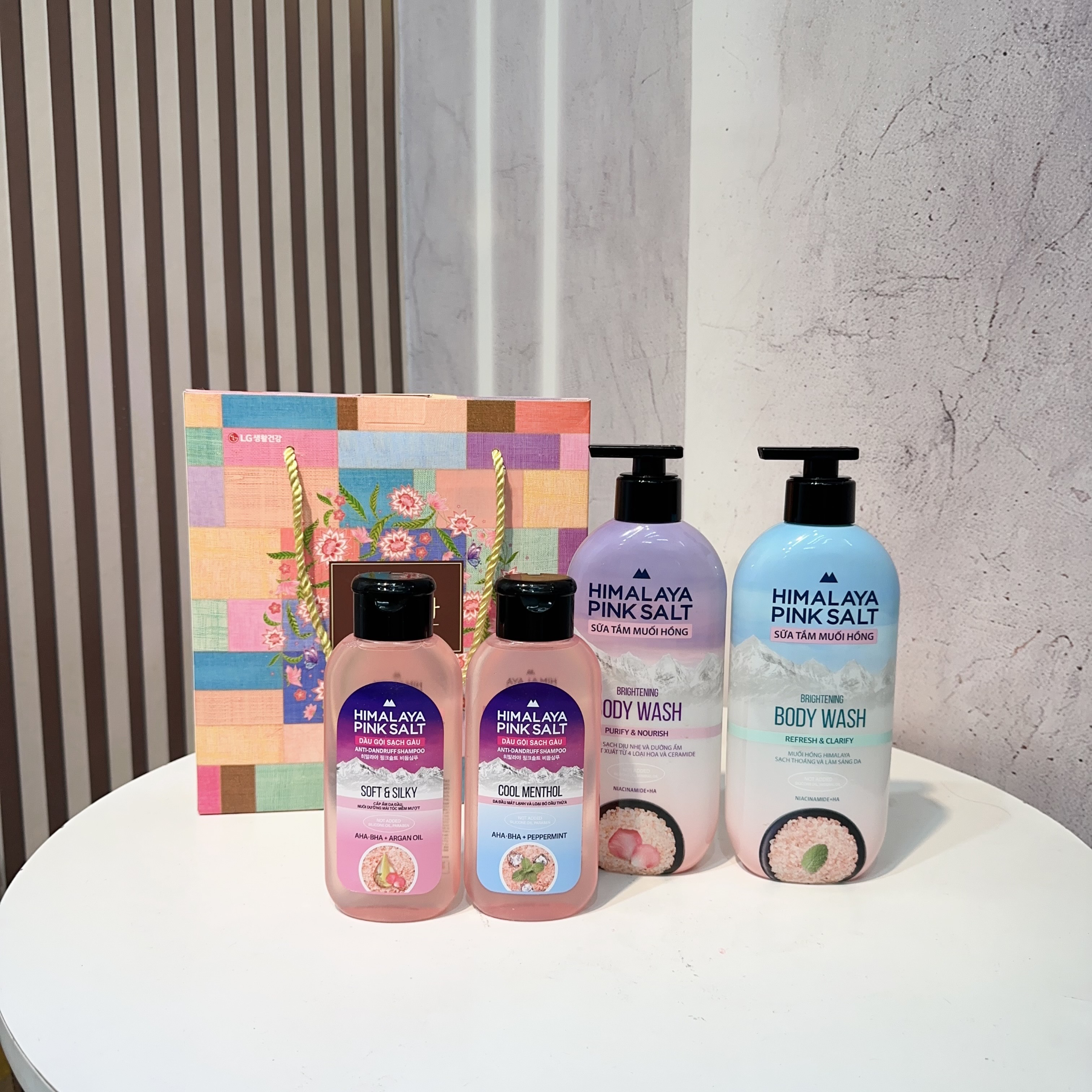SÉT 2 SỮA TẮM VÀ 2 DẦU GỘI HIMALAYA PINK SALT