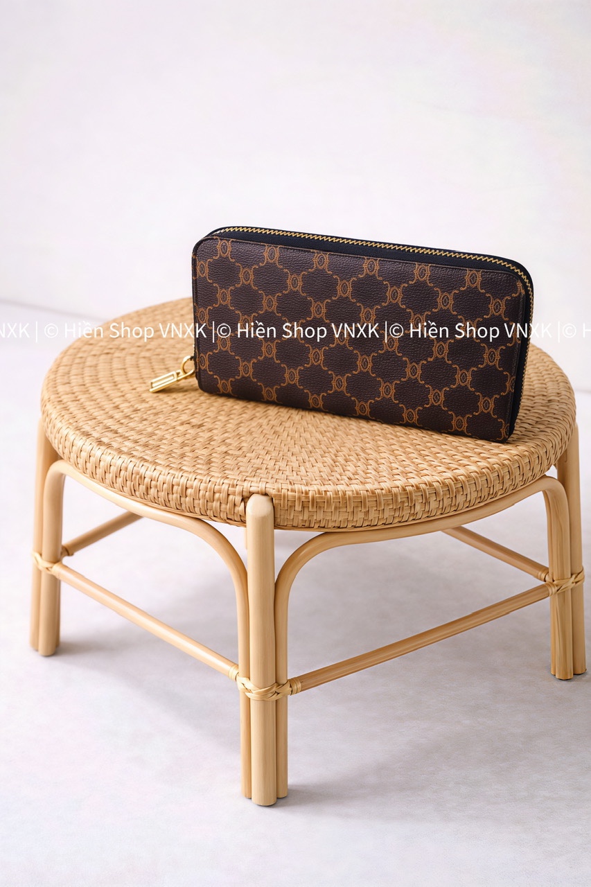 VÍ DÀI CẦM TAY HỌA TIẾT MONOGRAM