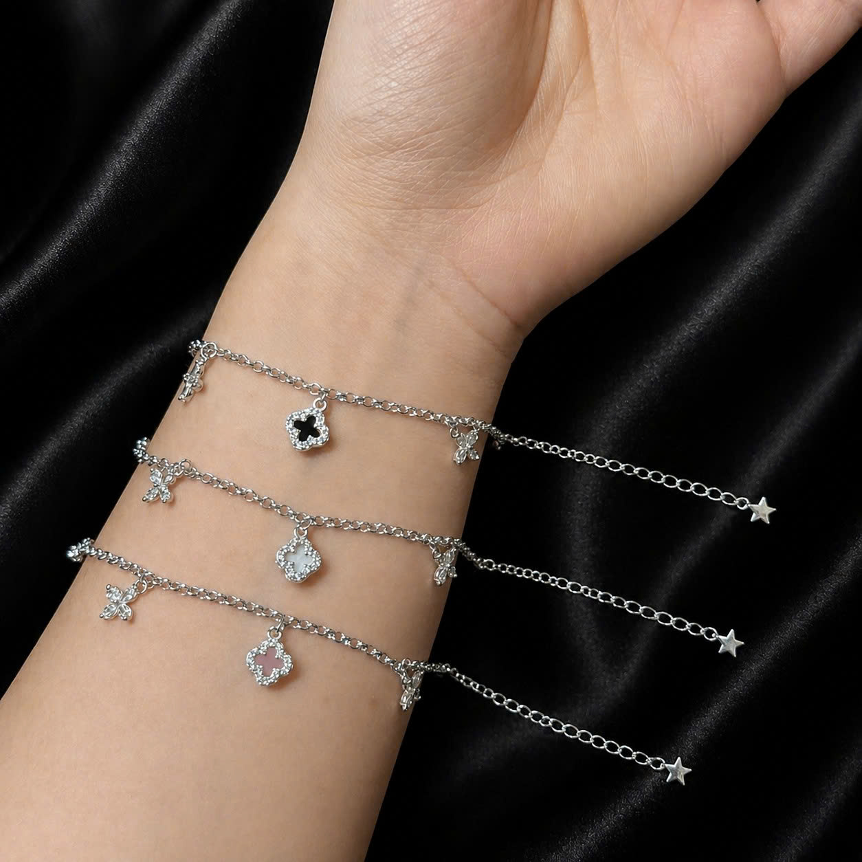 Vòng tay bạc xi kim Vancleef đen charm 4 lá_thumbnail_3