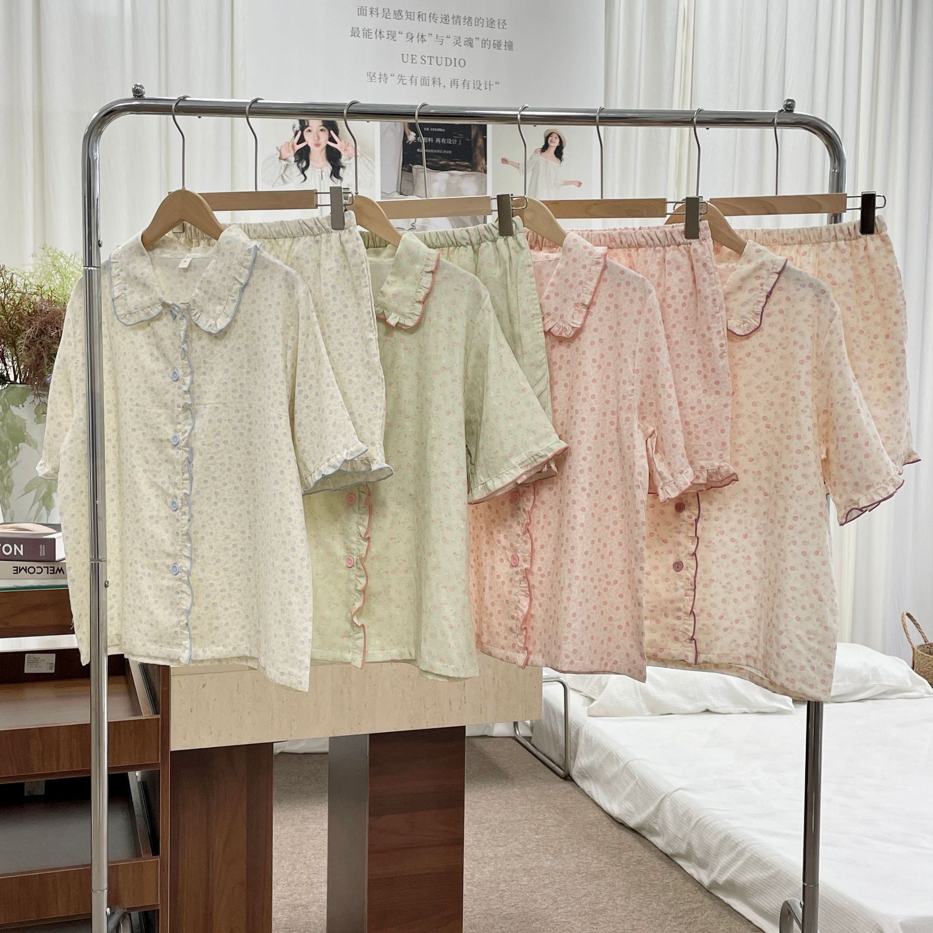 Bộ Pizama Cổ Sen Viền Bèo Xô Cotton Cộc_thumbnail_15