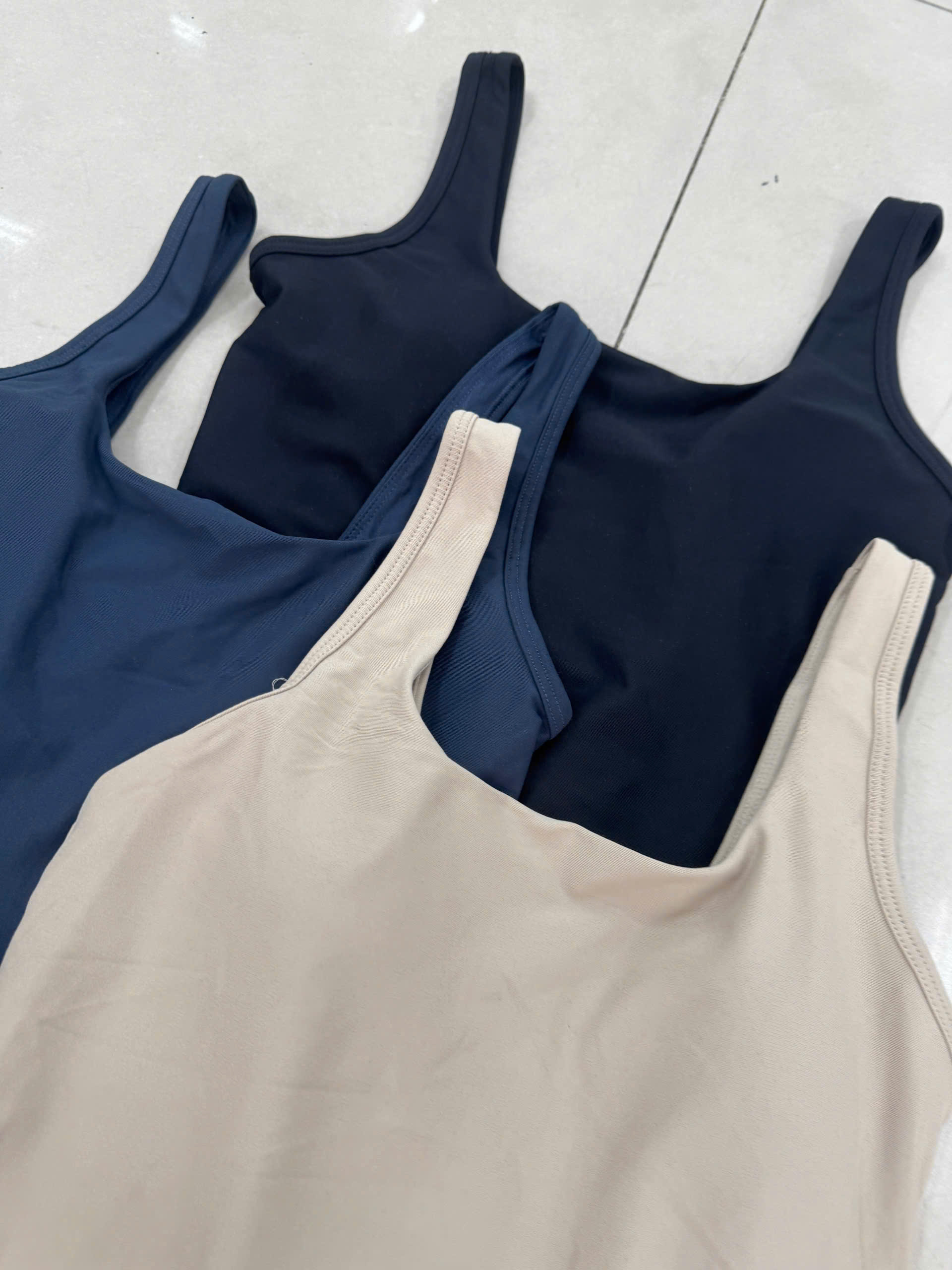 V352 VAY NU OLD_thumbnail_9