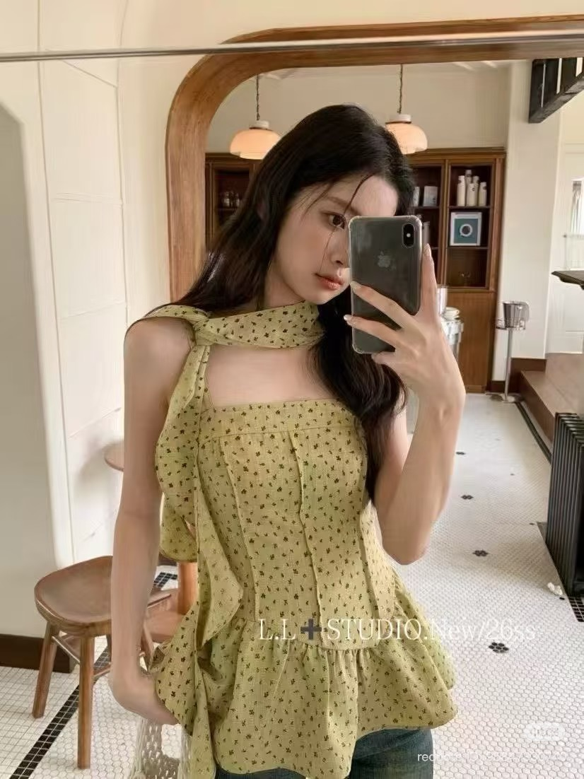 Lucas - Áo sơ mi 2 dây hoa nhí phối gấu xòe lệch + dây