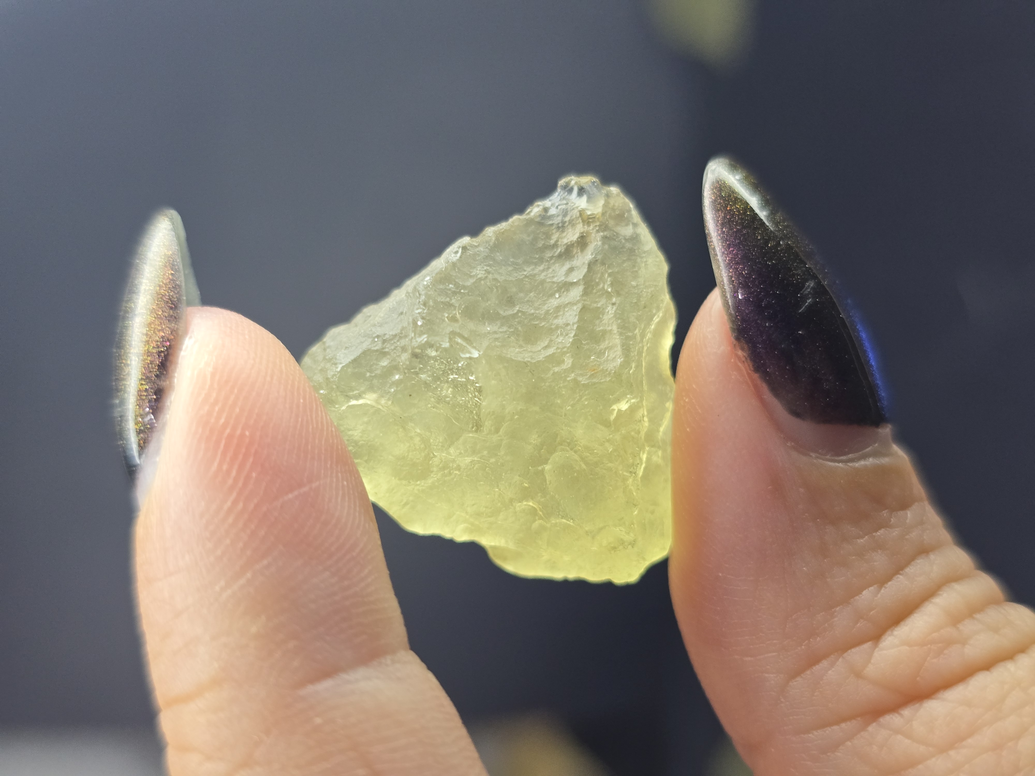 Libyan Desert Glass - Thủy Tinh Va Chạm 29 Triệu Năm Tuổi_thumbnail_0
