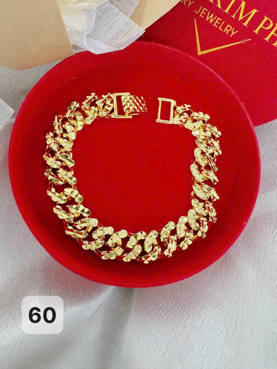 Lắc Khoen Lật