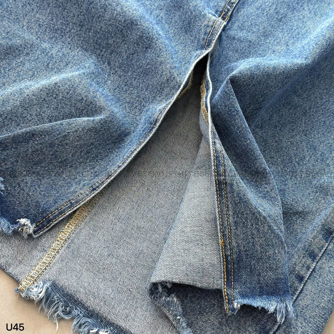 SALE U45_thumbnail_4