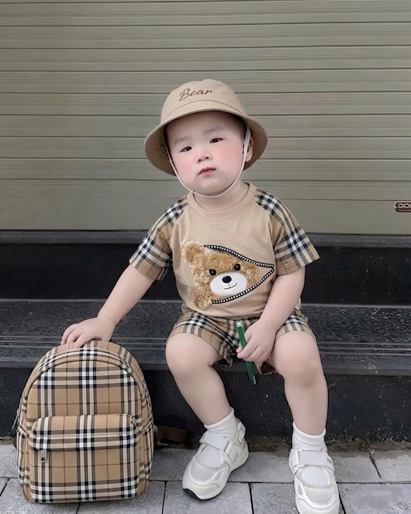 B57 BỘ CỘC GẤU NÂU PHỐI BBR KÈM MŨ VÀNH- A117.1802