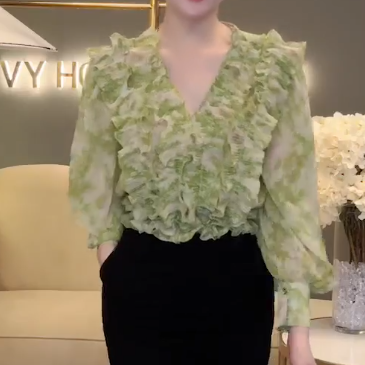 Áo Kiểu Cổ V Viền Bèo Nhún_thumbnail_4