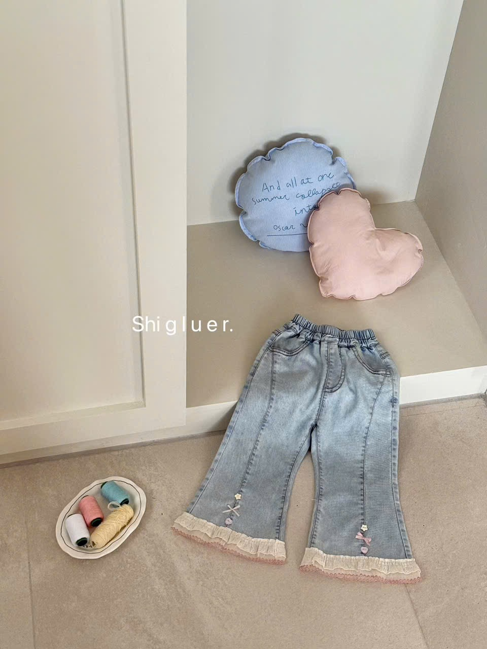 SG13 - Quần bò ông loe gấu bèo trắng hãng SG