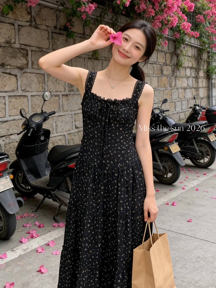Lucas - Váy hoa nhí 2 dây bản to viền ren ngực chân xòe nối tầng dáng dài_thumbnail_3
