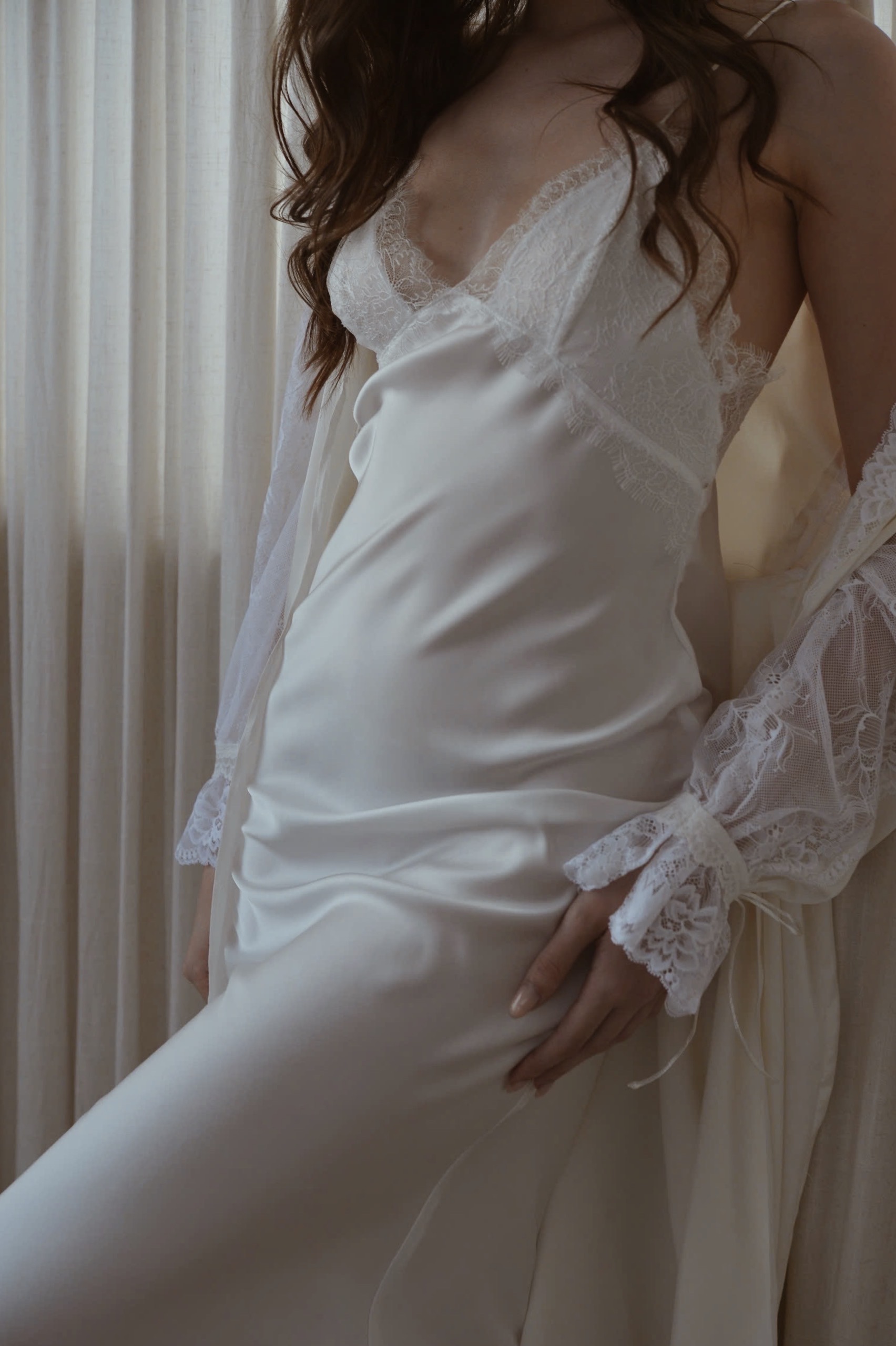Áo choàng Ivory_thumbnail_3