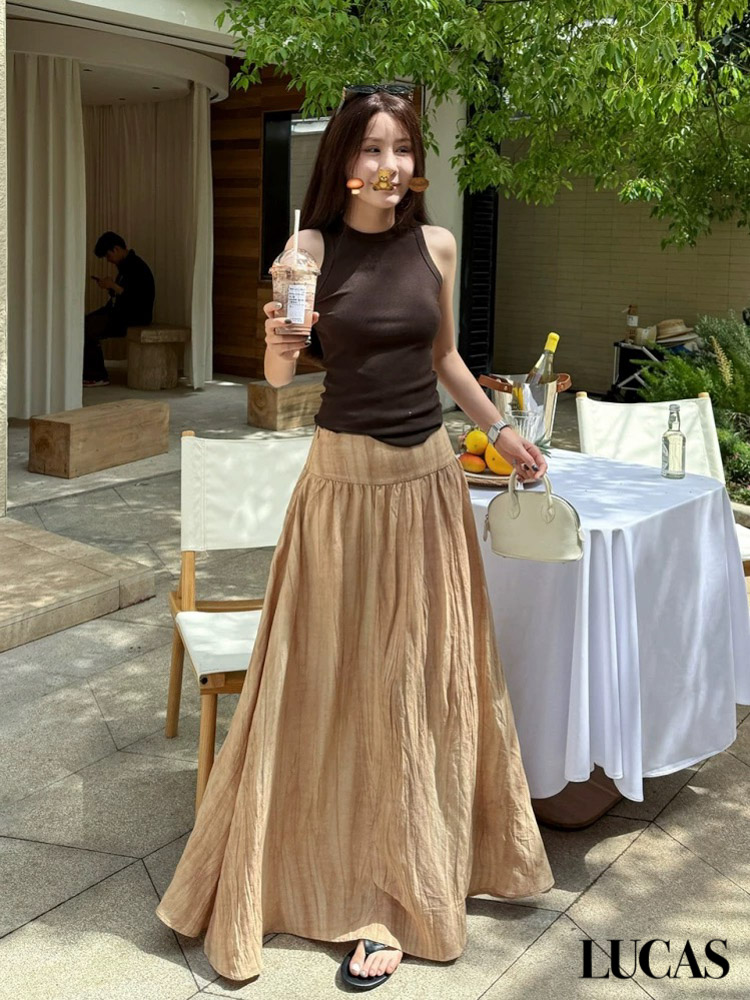 Chân váy dáng xòe vải sọc hạ eo maxi