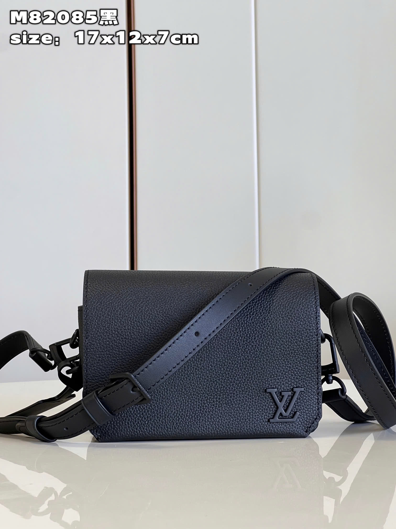 Ví đeo tay Louis Vuitton Fastline_thumbnail_2
