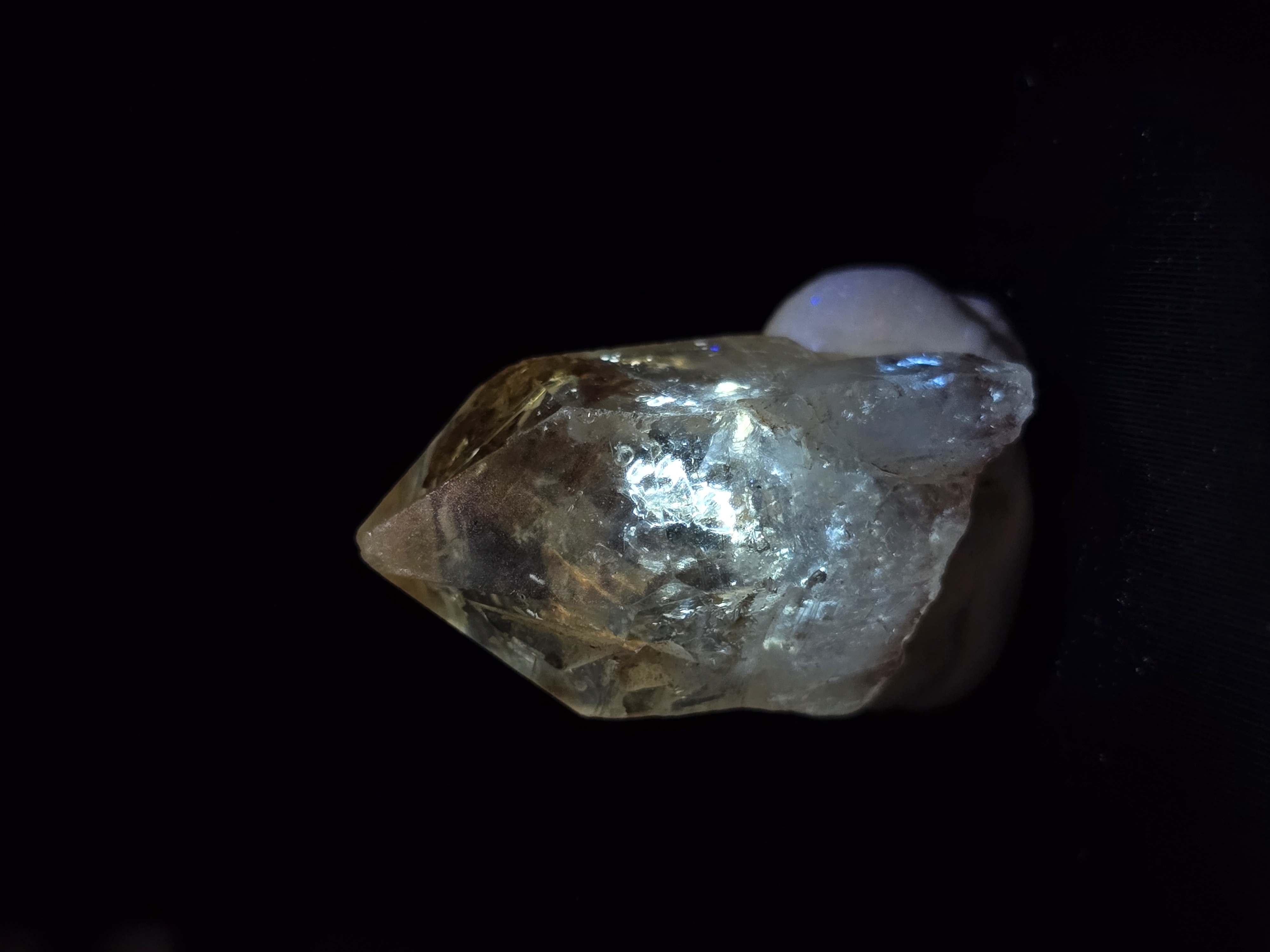 Thạch Anh Tích Dầu (Petroleum Quartz) - Madagascar - Size thumbnail 1-2cm_thumbnail_16