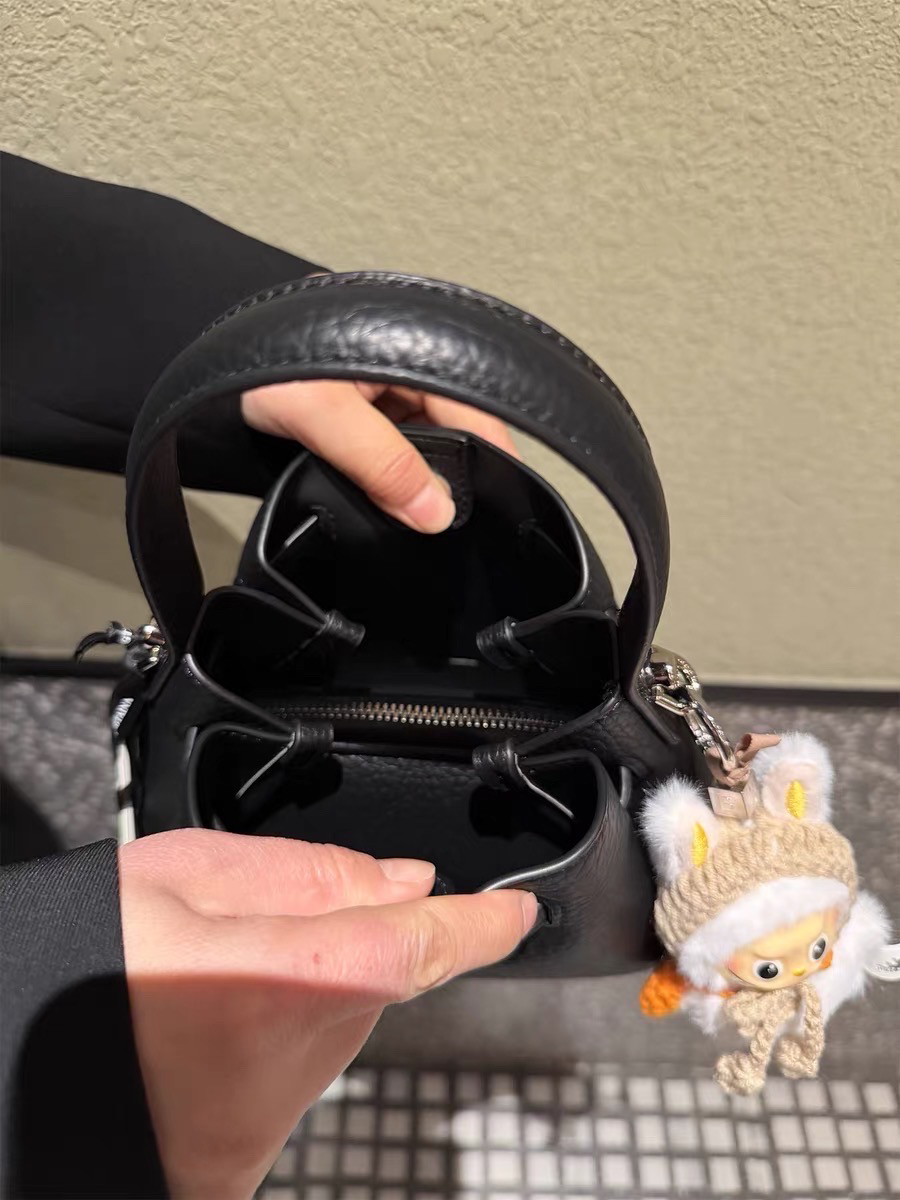 Túi COCY giỏ khóa bạc size21 75706 (71196)_thumbnail_2
