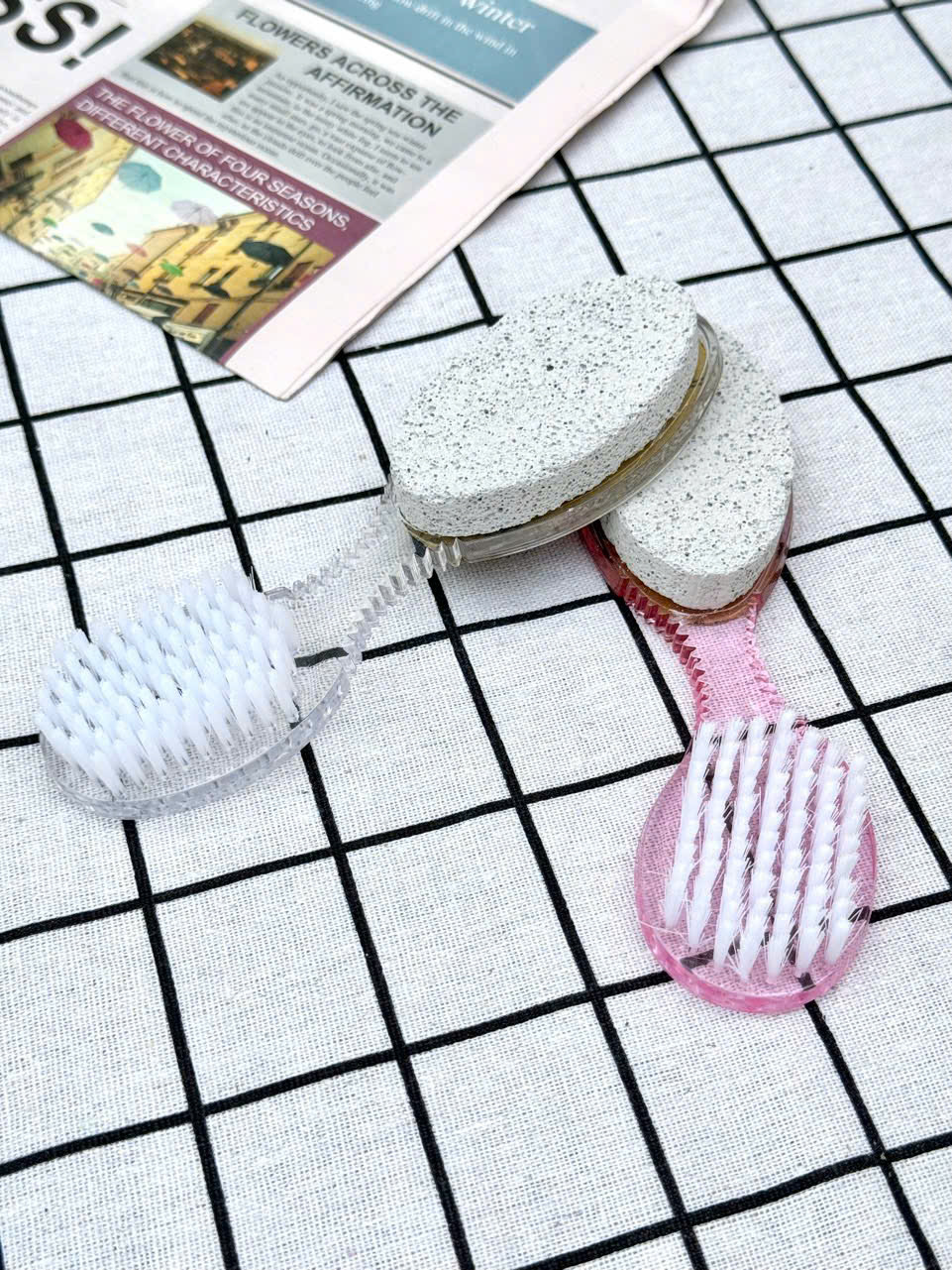 ĐÁ BỌT KÈM BÀN CHẢI CHÀ CHÂN CARE SERIES_thumbnail_4