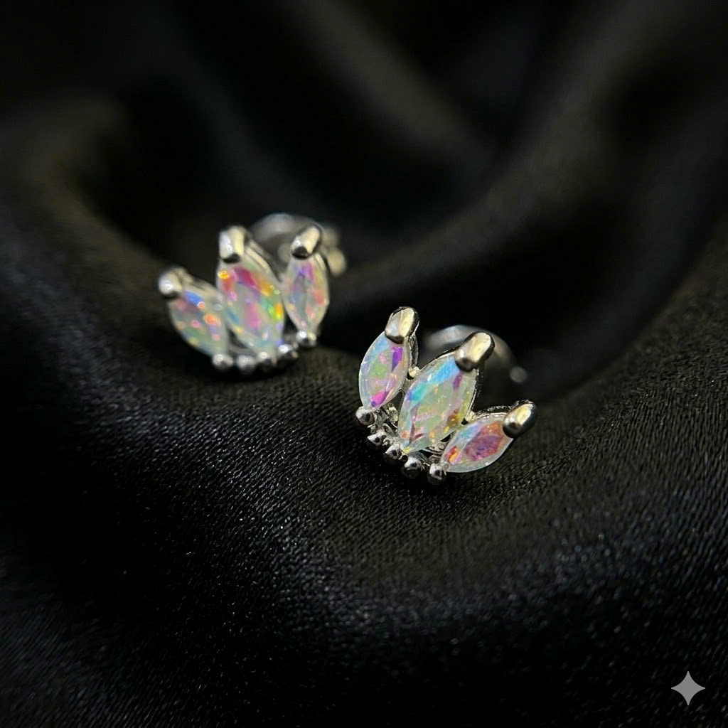 Khuyên kiểu 3 đá kim cương hologram đít dẹt_thumbnail_1