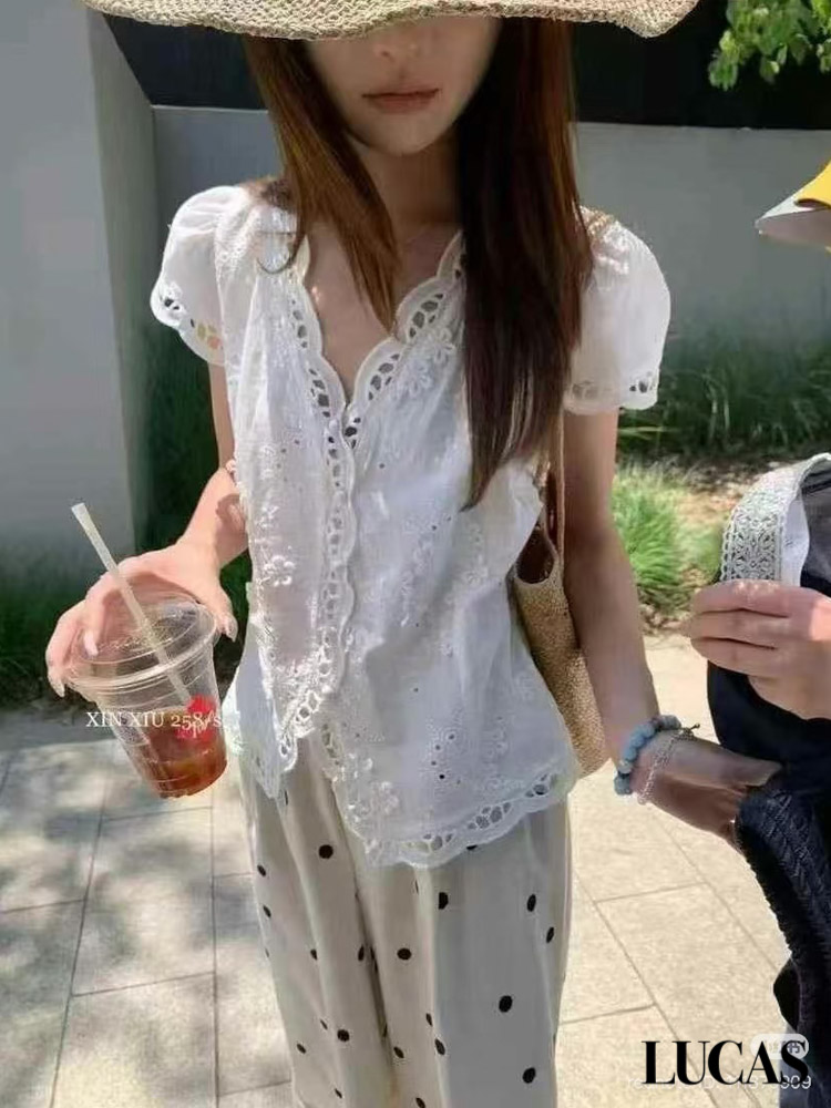 Áo sơ mi thô thêu phối viền ren lỗ cộc tay thêu hoa_thumbnail_2