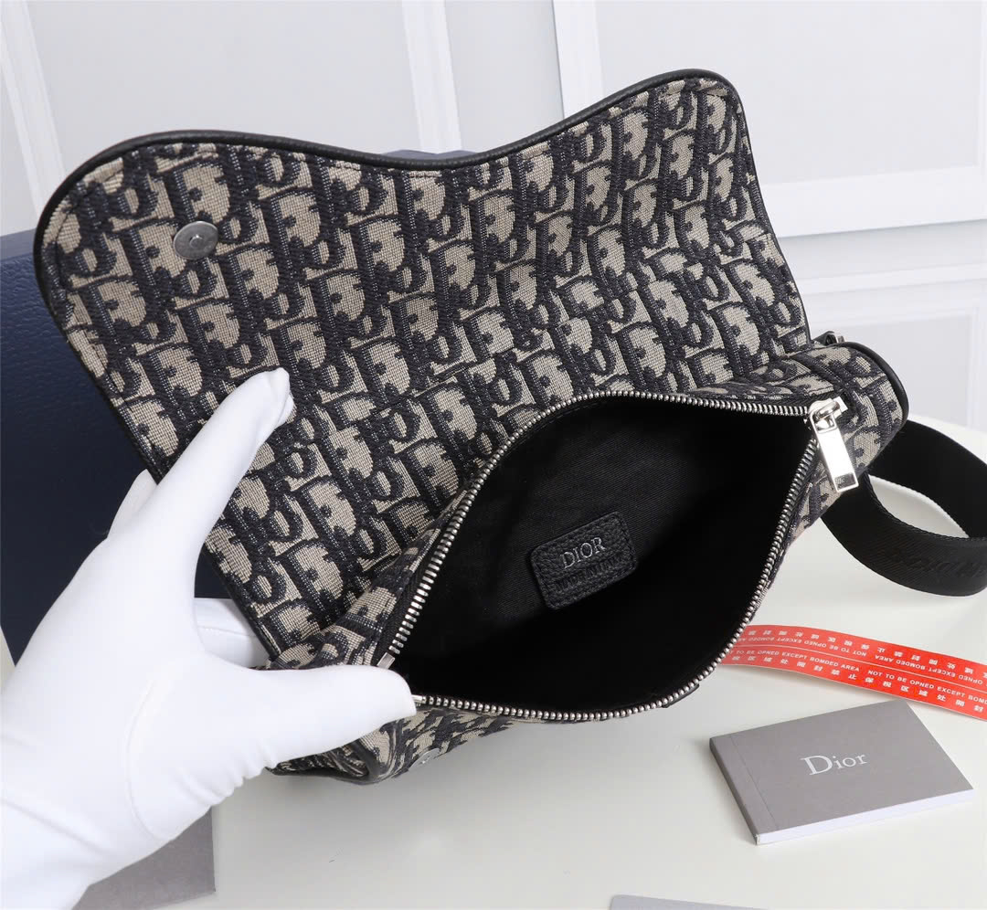 Túi bao tử Dior Saddle Bag_thumbnail_4