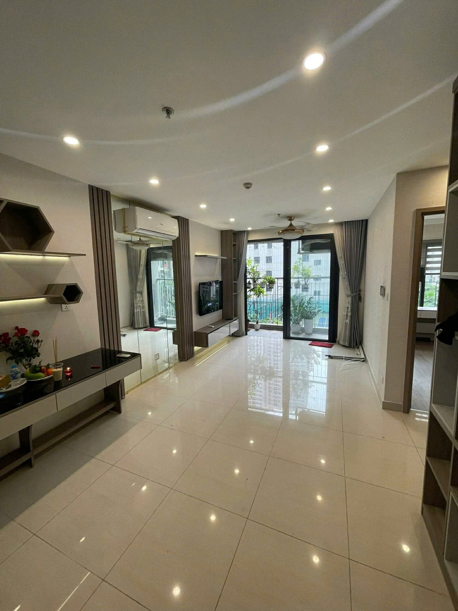 Thuê 1PN+1 - Đồ cơ bản - Tòa S203 - The Sapphire 2 [HN093]