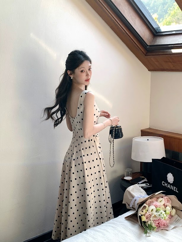 Lucas - Váy chấm bi cổ thuyền zile gấu xòe phồng 2 bên dáng dài_thumbnail_2