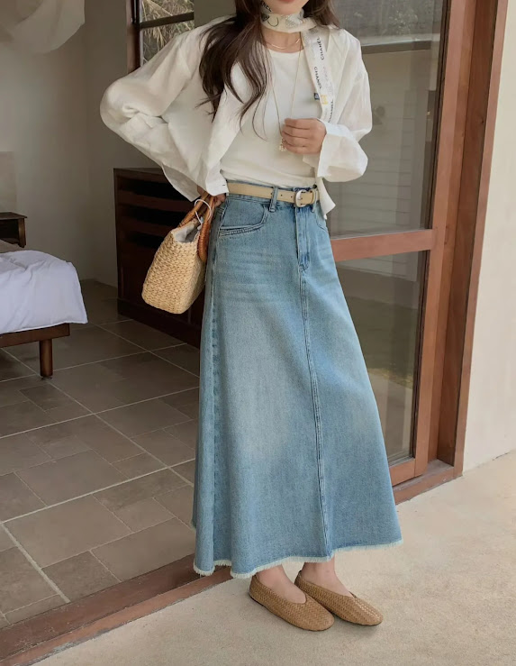 Lucas - Chân váy Jeans xòe dáng dài mài nhẹ