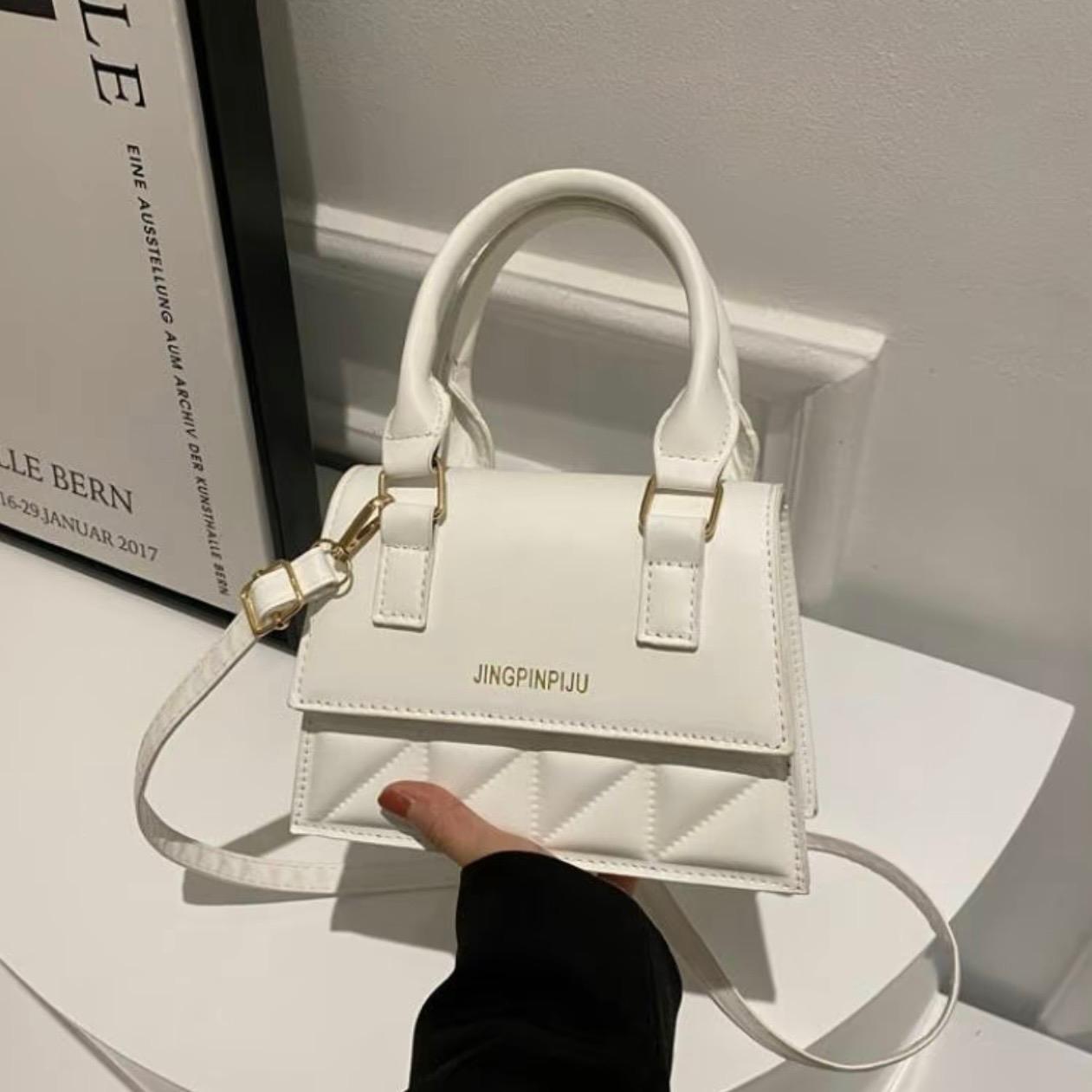 Túi Xách Nữ Đeo Chéo Nắp Vuông Trần Chỉ Hót Da Pu Trần Chỉ, Túi Đi Chơi, Đi Học, Đi làm Bag Kem CUN388