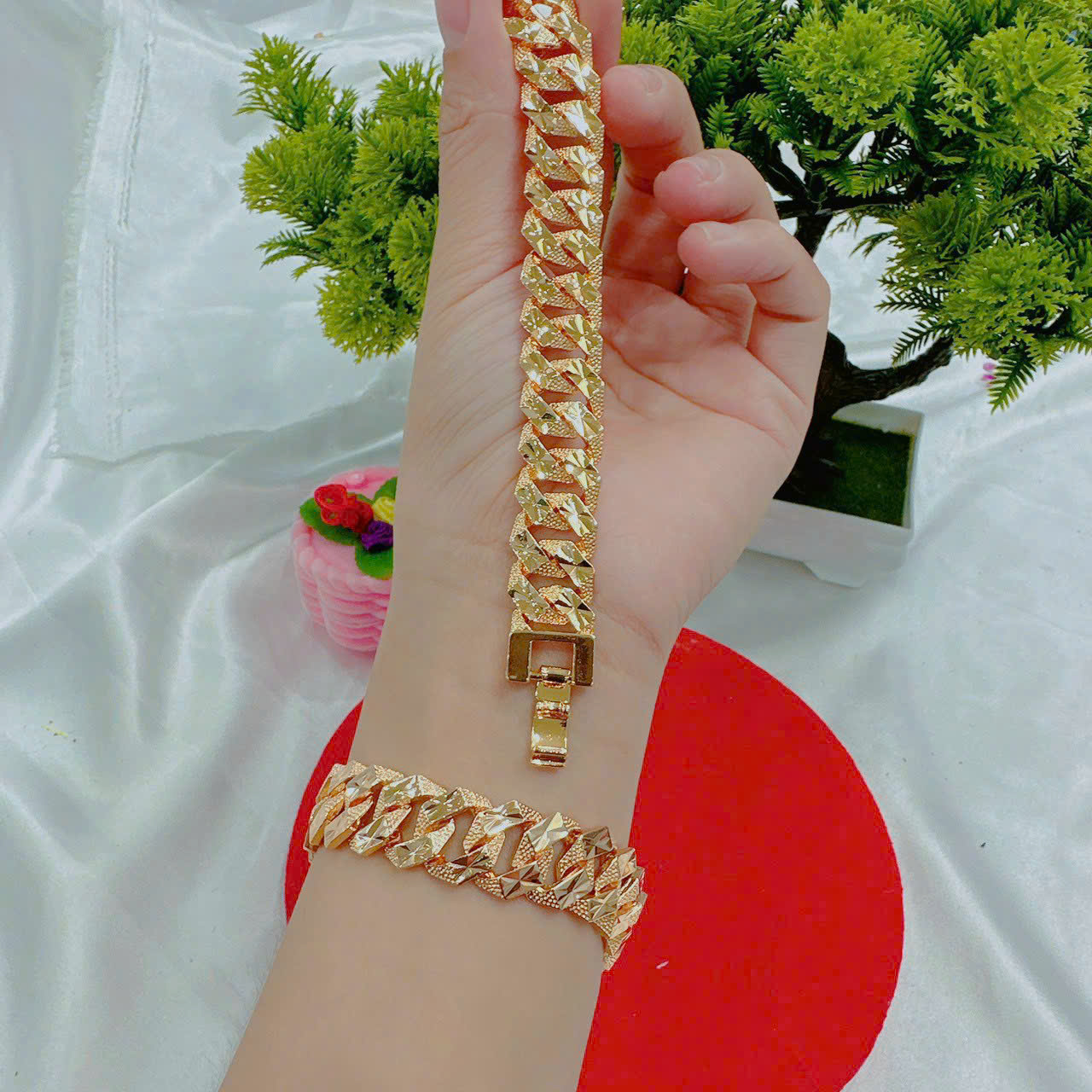 Lắc Khoen Lật Sun Lớn_thumbnail_0