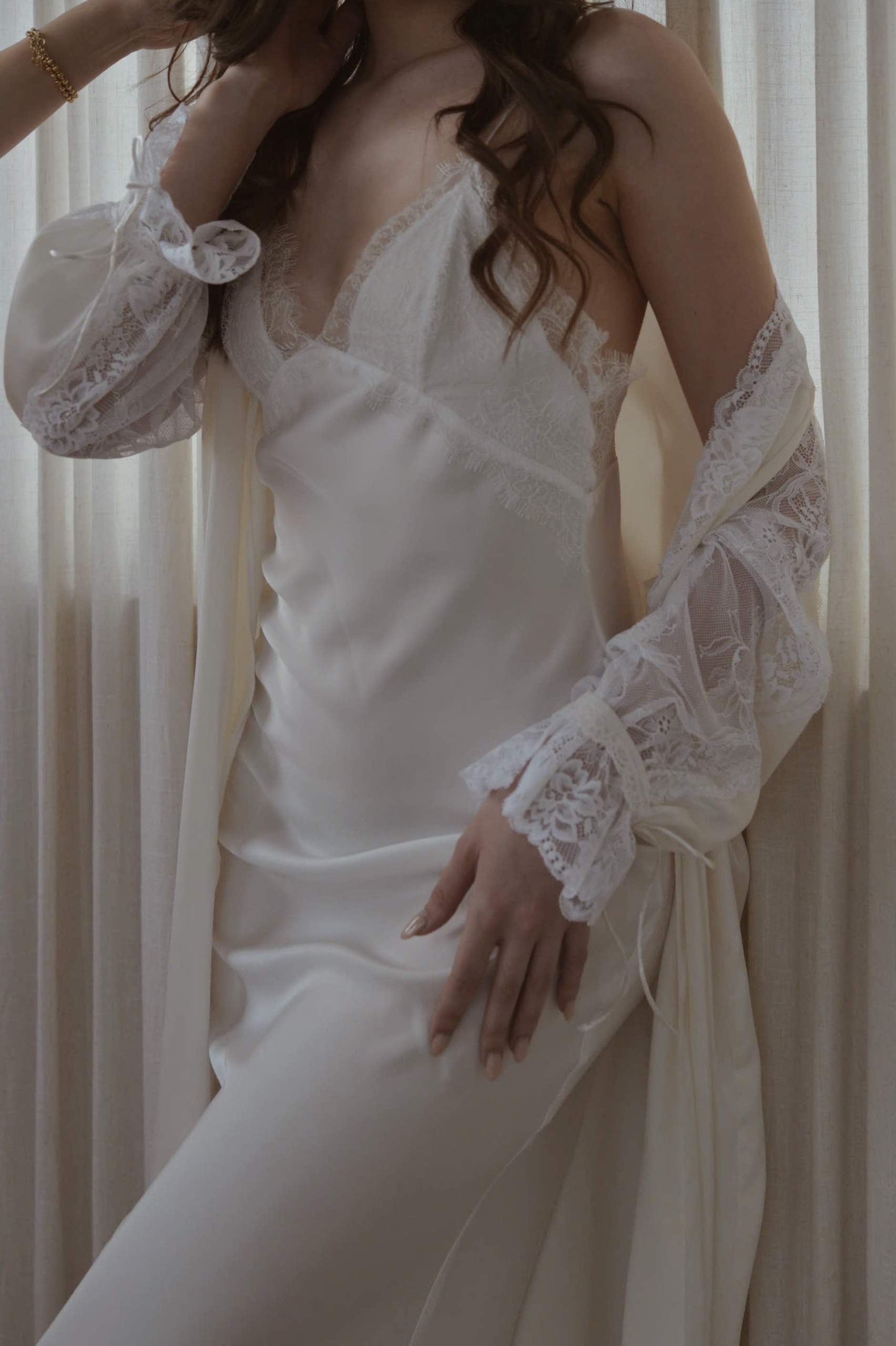 Áo choàng Ivory_thumbnail_4