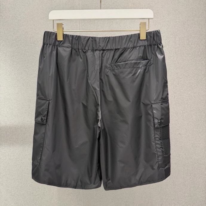 Short Moncler Đen