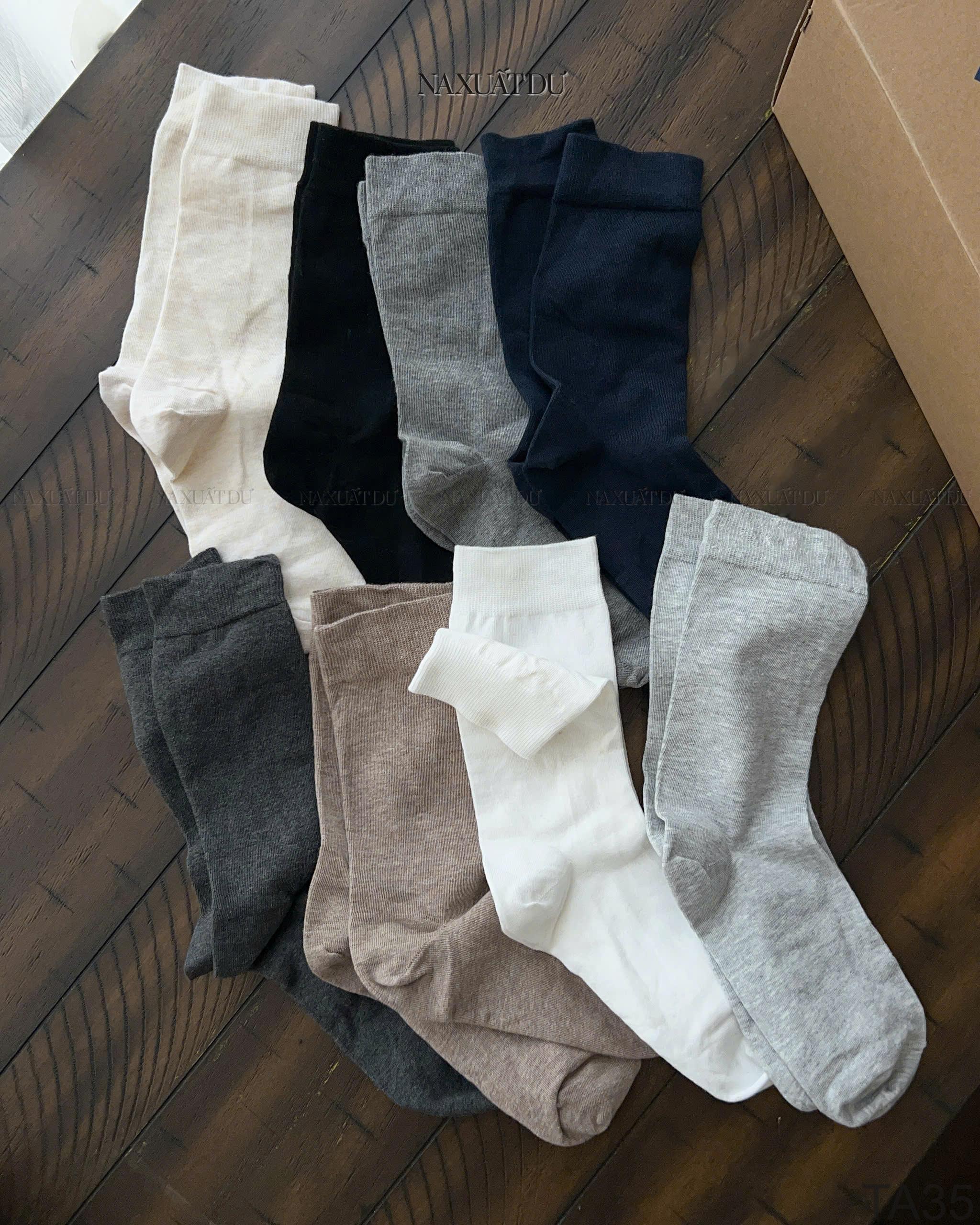 Set 4 đôi tất " Unq "-  TA35