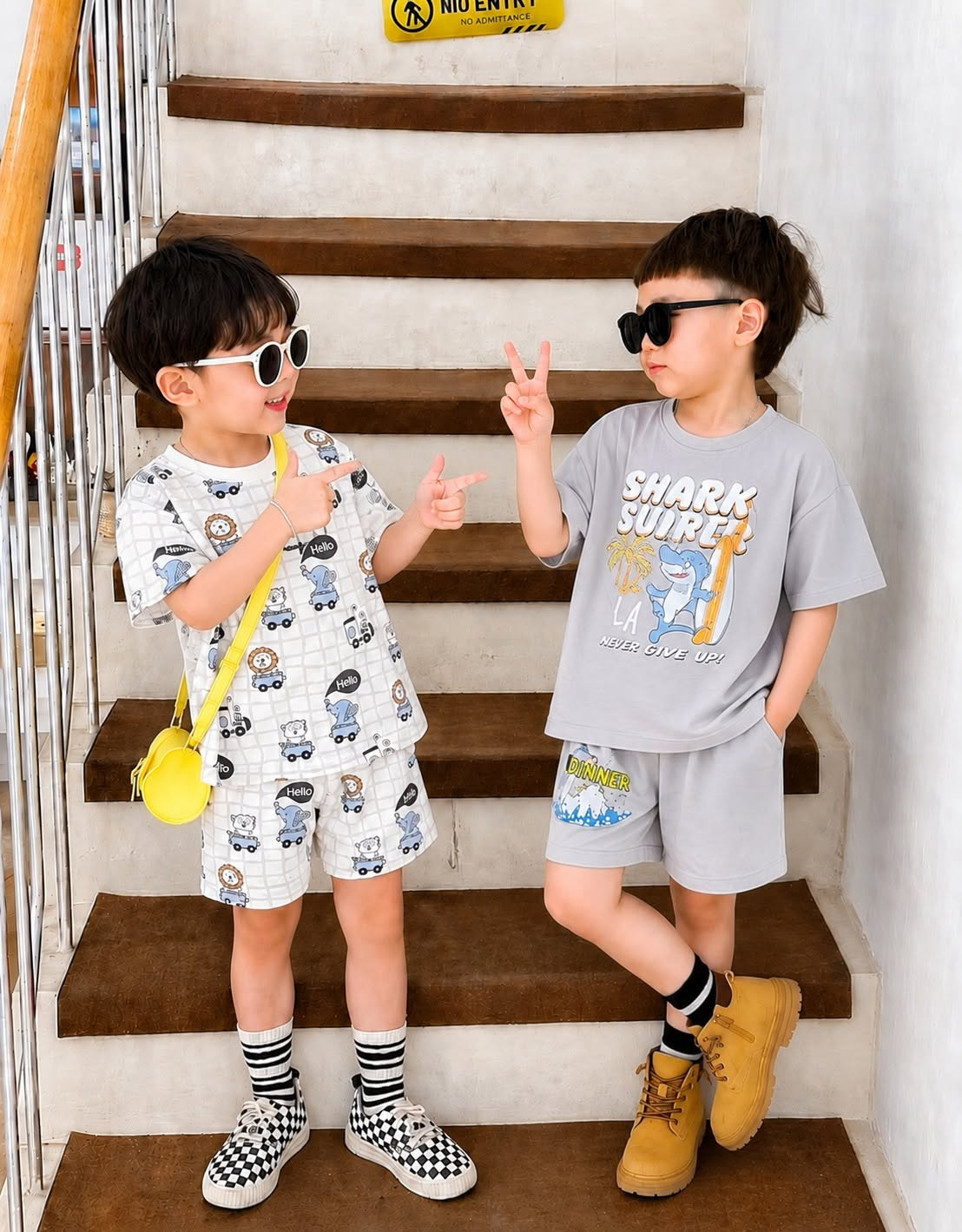 V78 SET 2 BỘ CỘC ĐỘNG VẬT NGỒI XE HELLO- A100.339