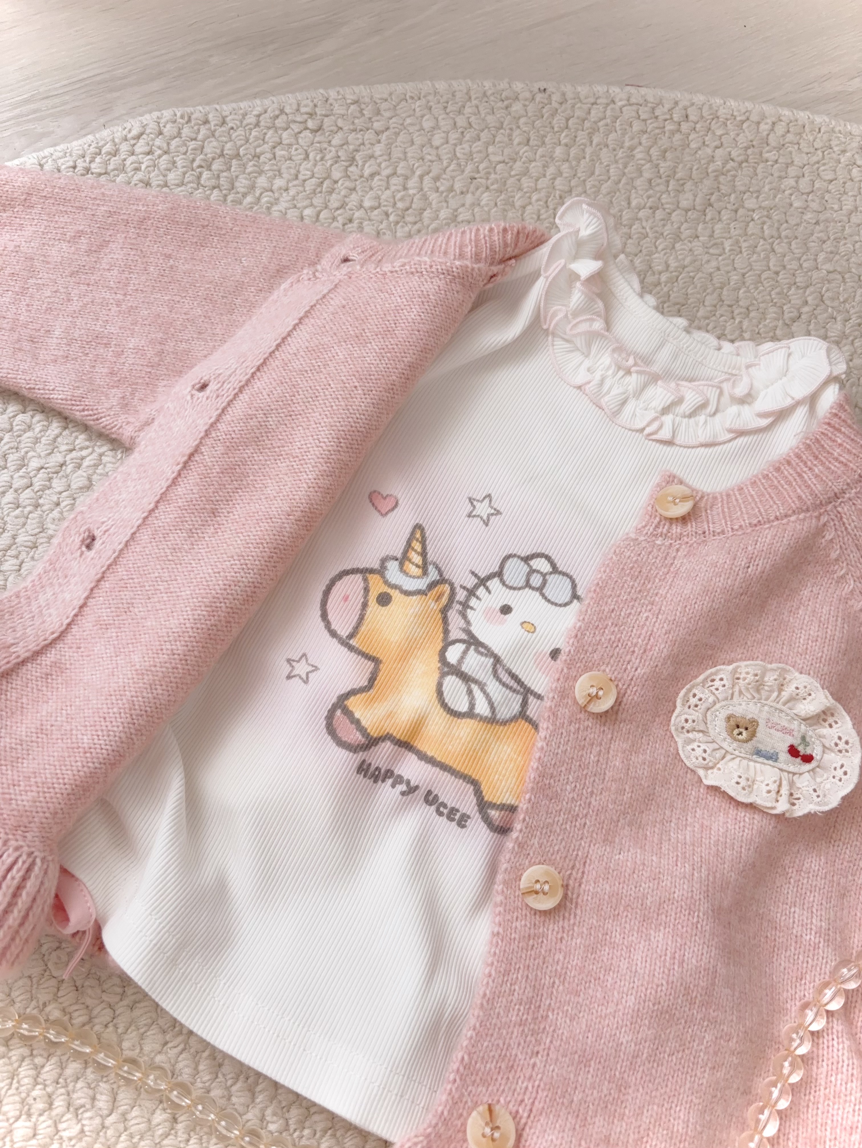 UC16 - Áo thun dài tay bo eo cổ viền bèo kitty UCEE 278031