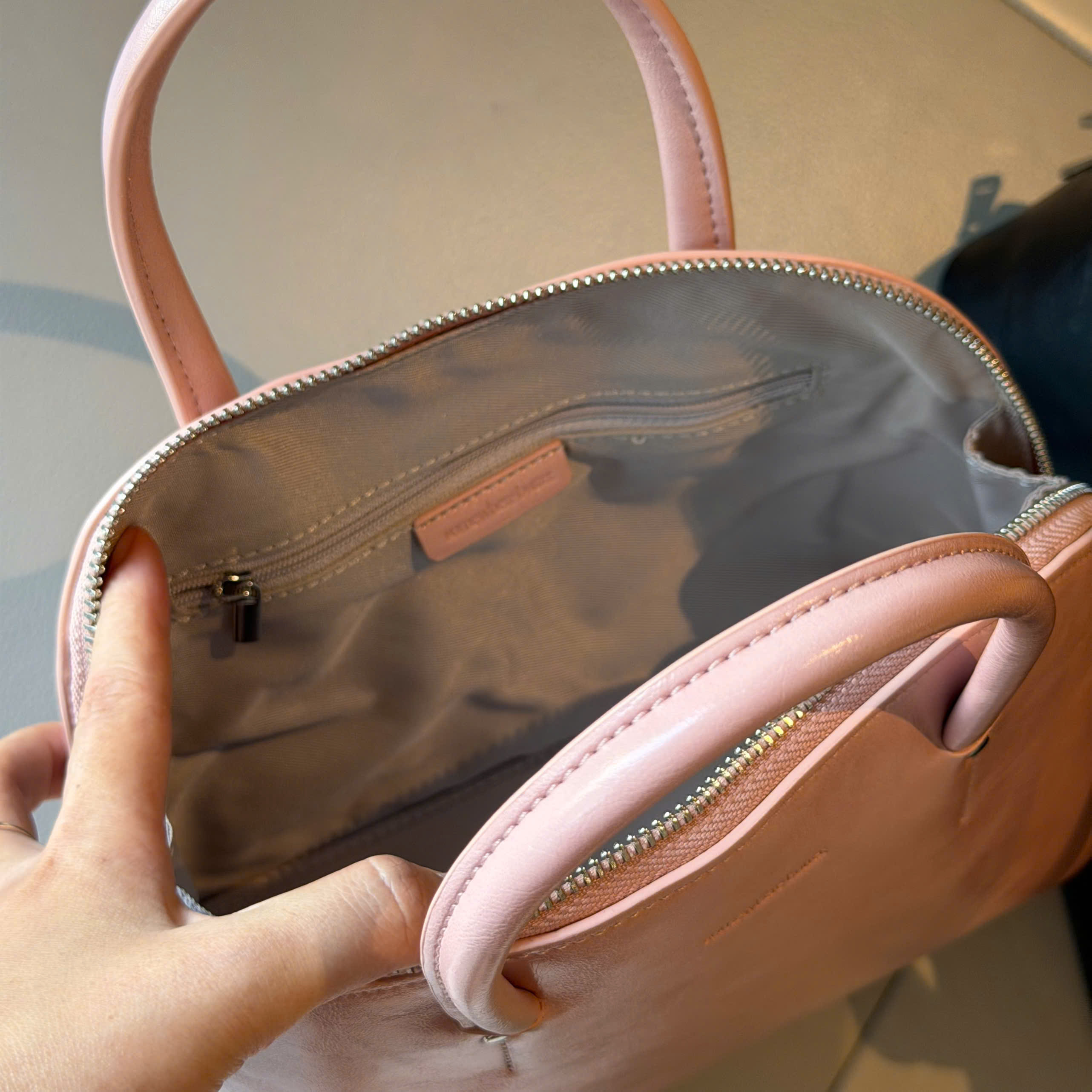 TUI XACH_thumbnail_10