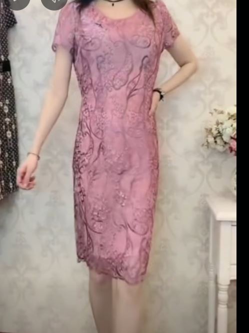 18419- Đầm ren boy thêu họa tiết nổi  (ren thêu)