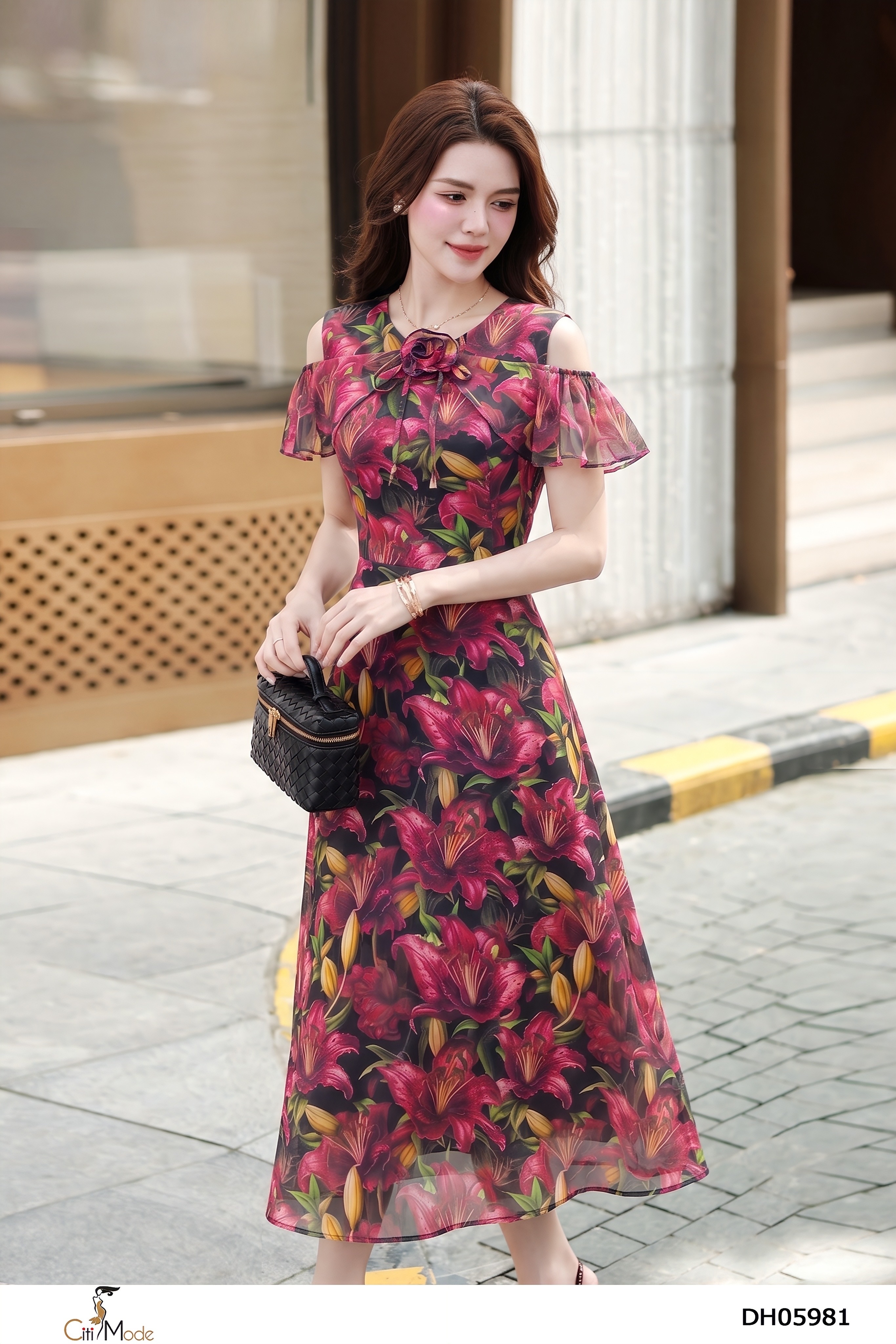 Đầm xòe hoa nổi 3D tay các điệu cổ đính hoa