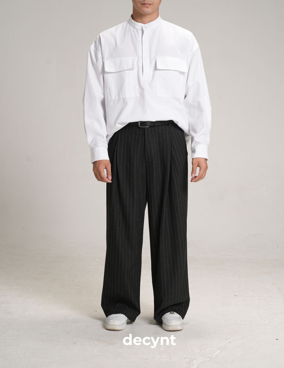 The Safari Band Shirt decynt - Áo sơ mi cổ trụ tay dài 2 túi bản to trước ngực chất liệu oxford dày lên form đẹp_thumbnail_4