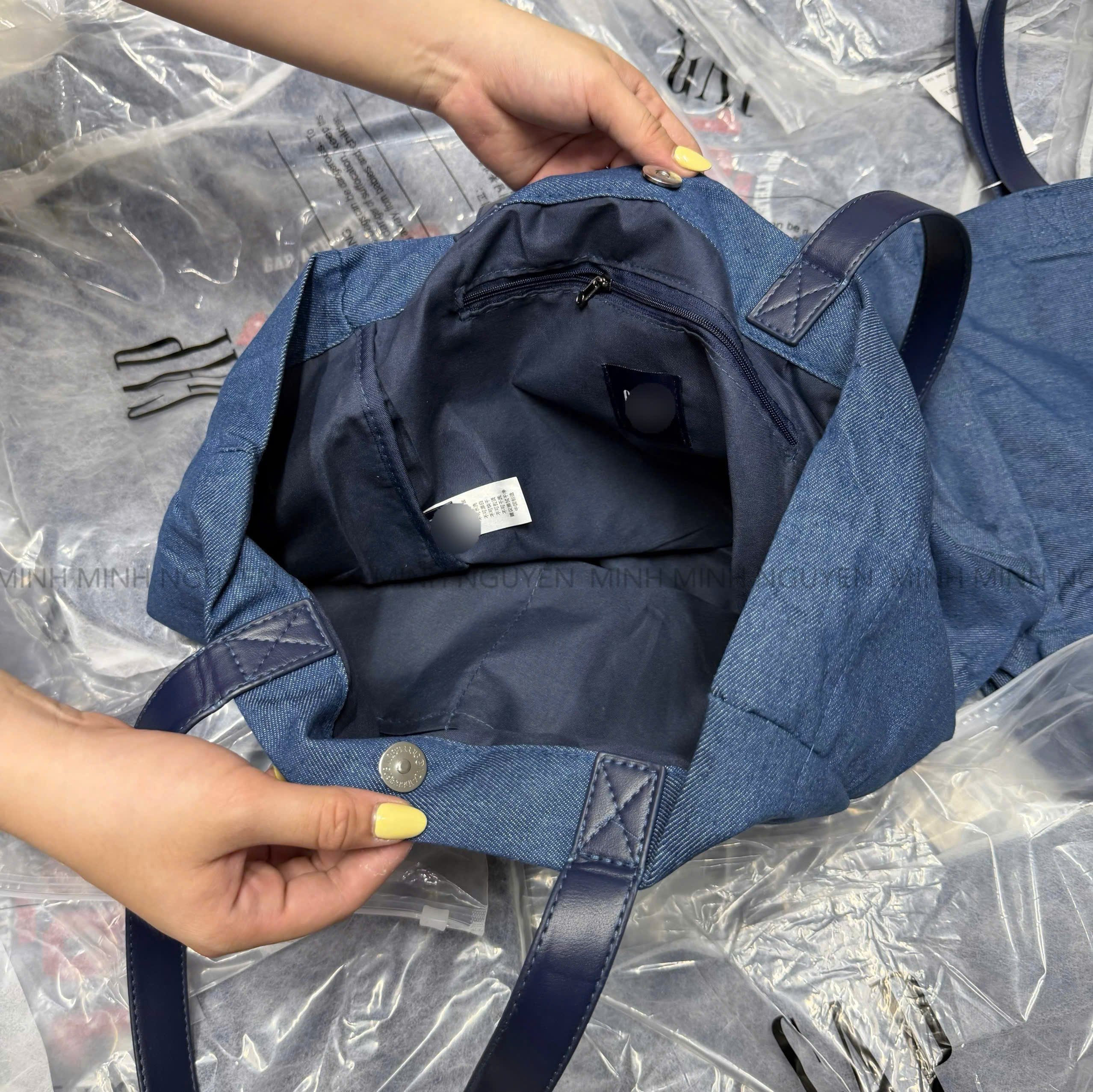 TUI TOTE GAP_thumbnail_4