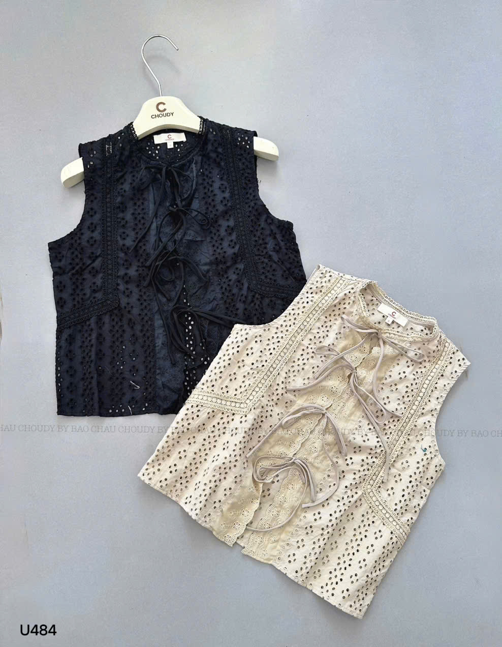 U484 ÁO ĐỤC LỖ 2 MÀU_thumbnail_2