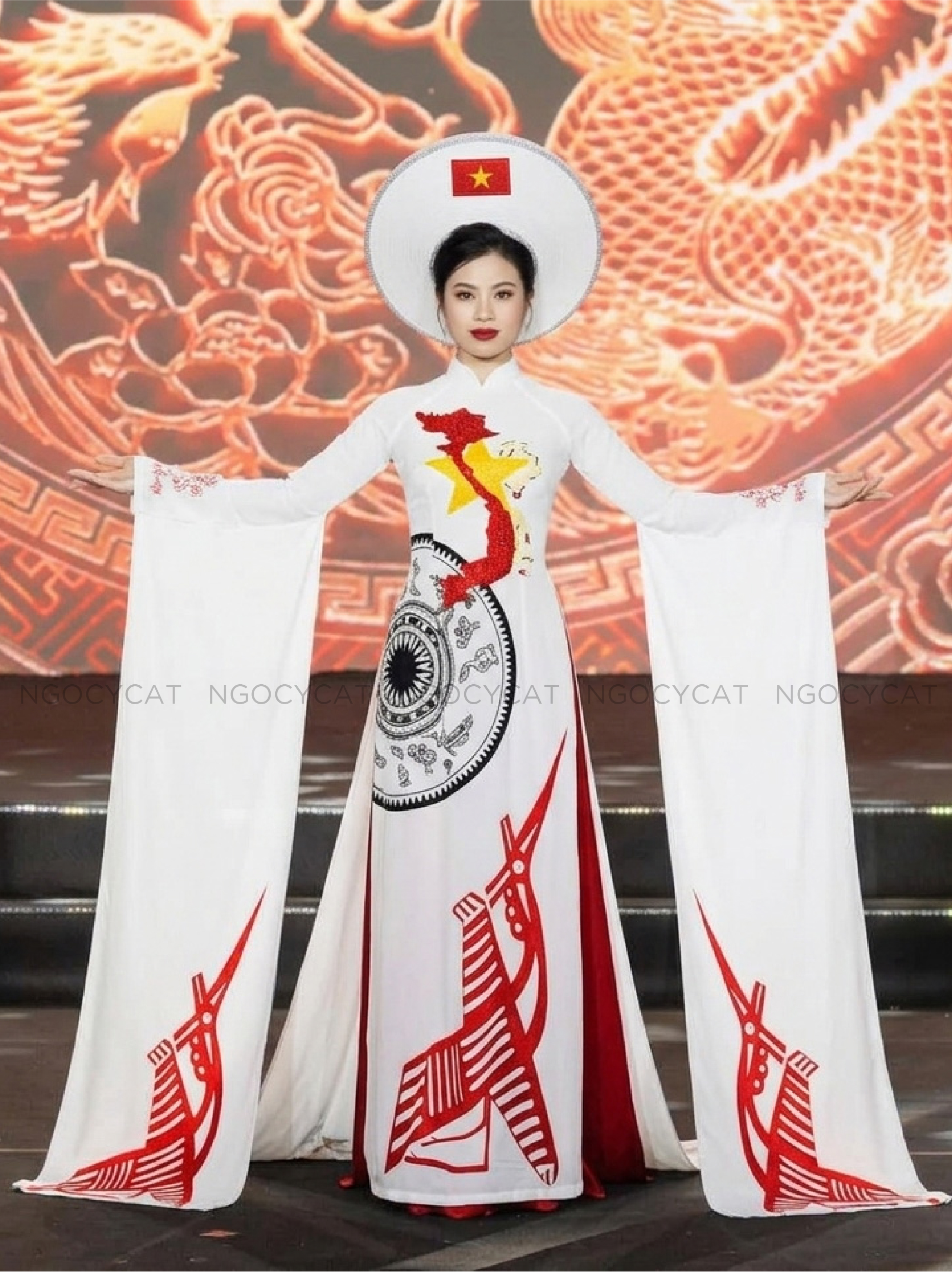 Áo Dài Biểu Diễn Đất Nước Lạc Hồng