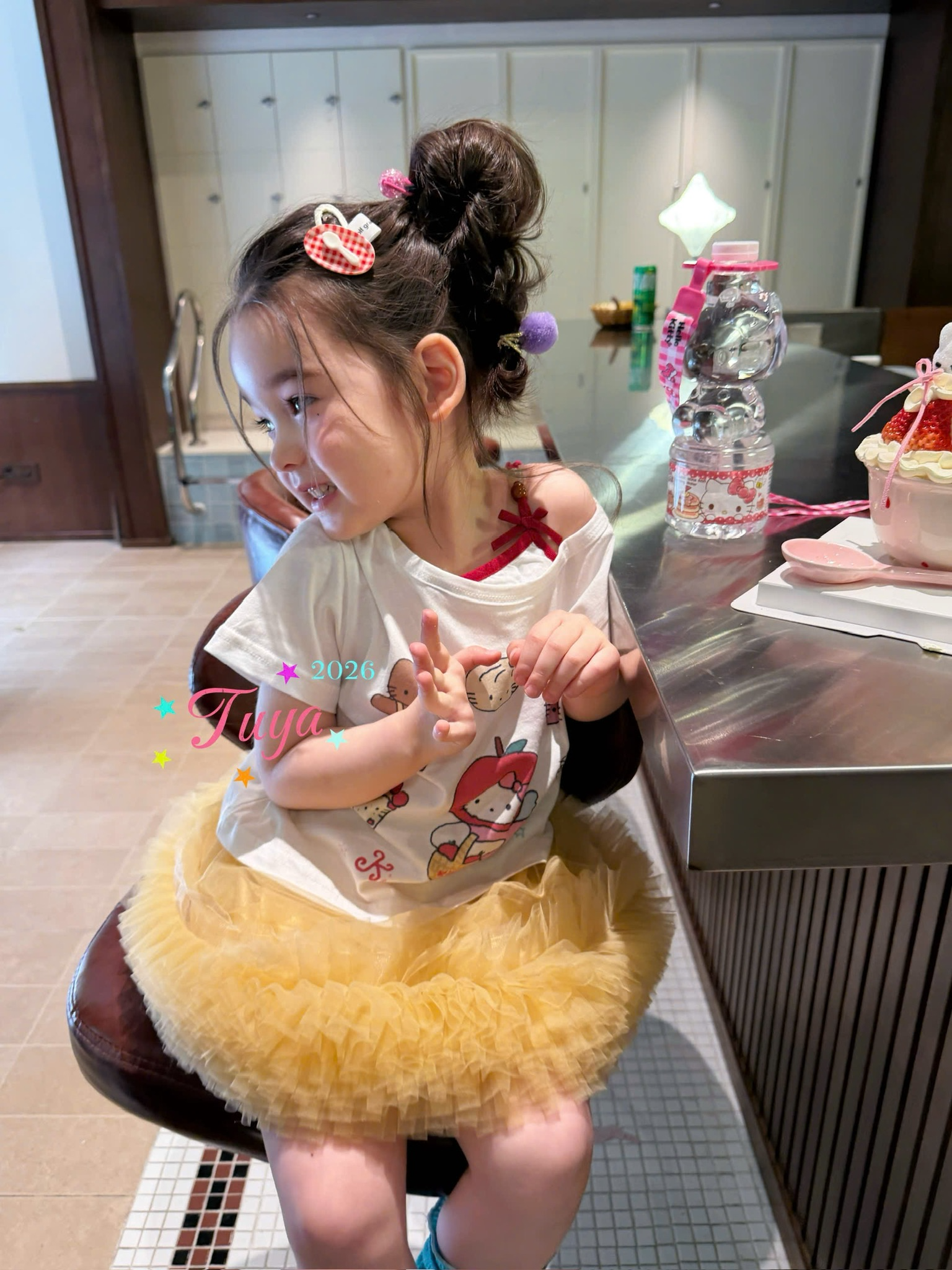 TU02 - Chân váy vàng voan tầng xoè hãng Tuya