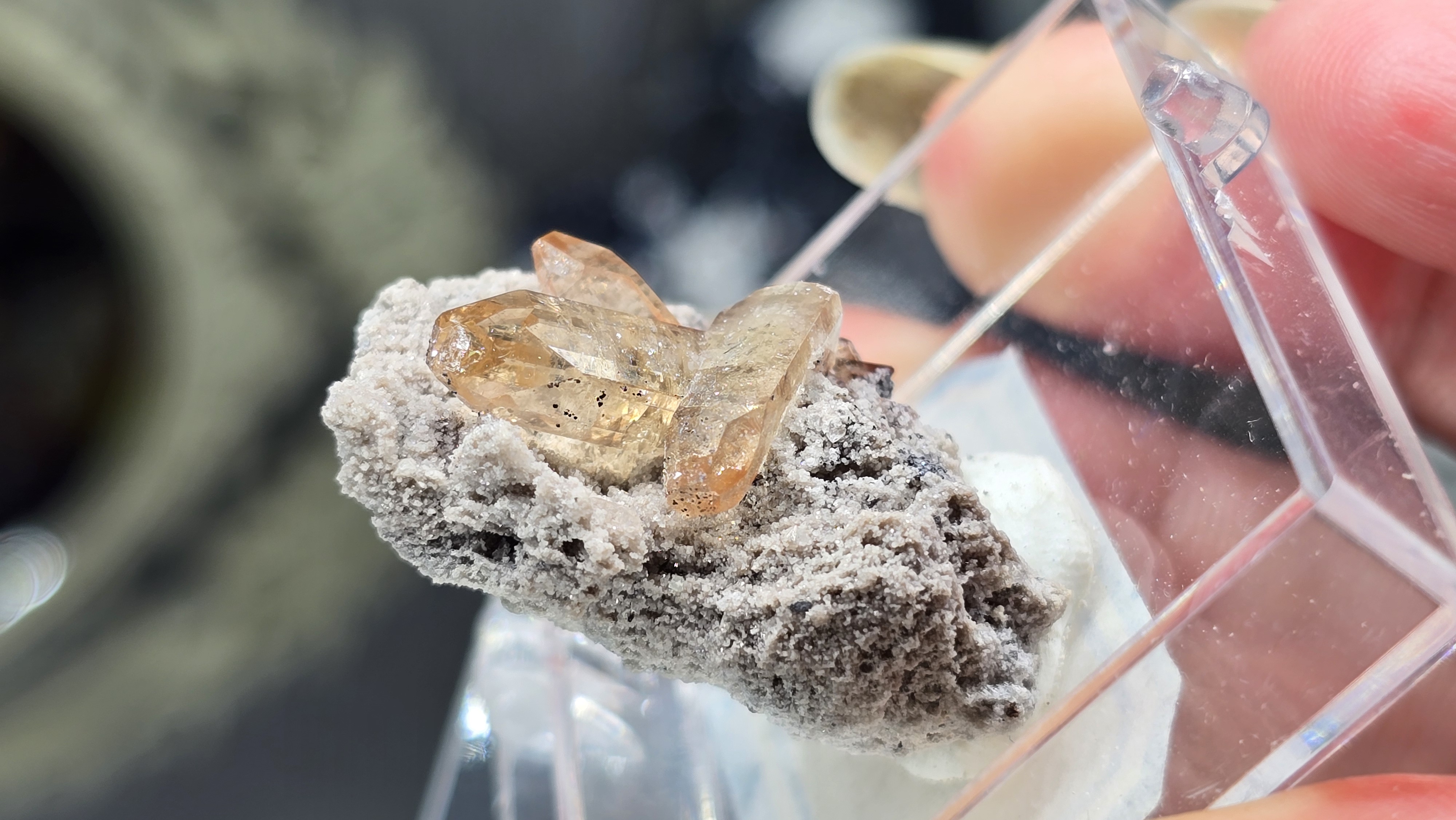 Red / Imperial Topaz Trên Nền Matrix - Guanajuato, Mexico_thumbnail_6